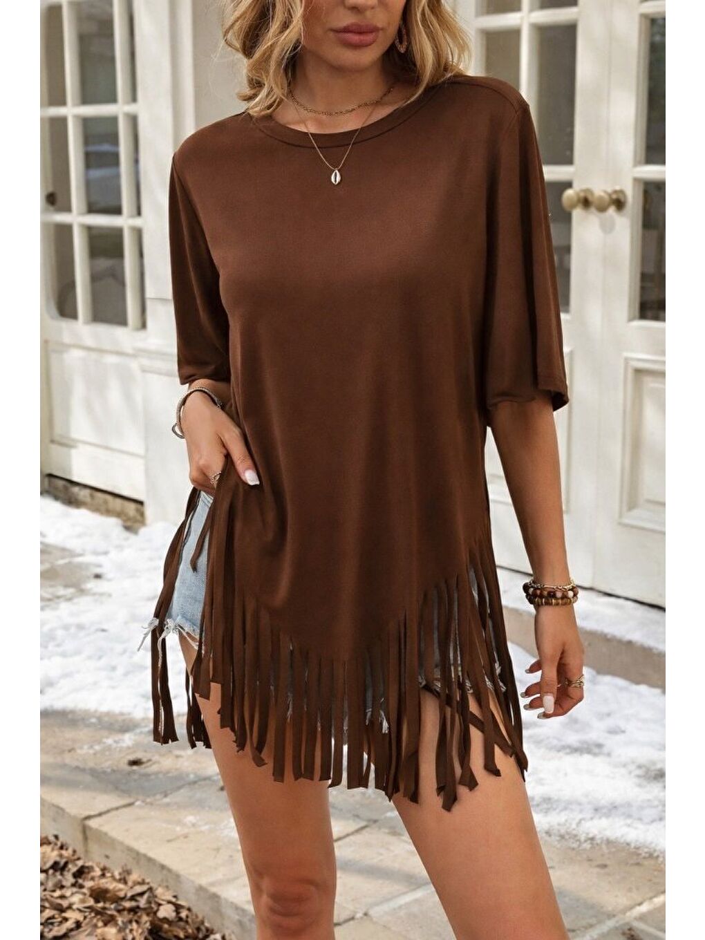 Kahverengi Kadın Kısa Kollu Bisiklet Yaka Püsküllü Viskon Bluz-4