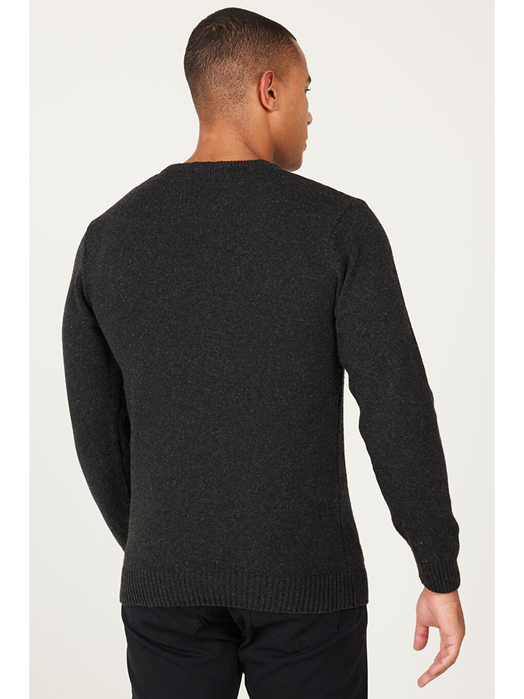 Erkek Antrasit Standart Fit Normal Kesim Bisiklet Yaka Jakarlı Triko %100 Pamuk Kazak-5