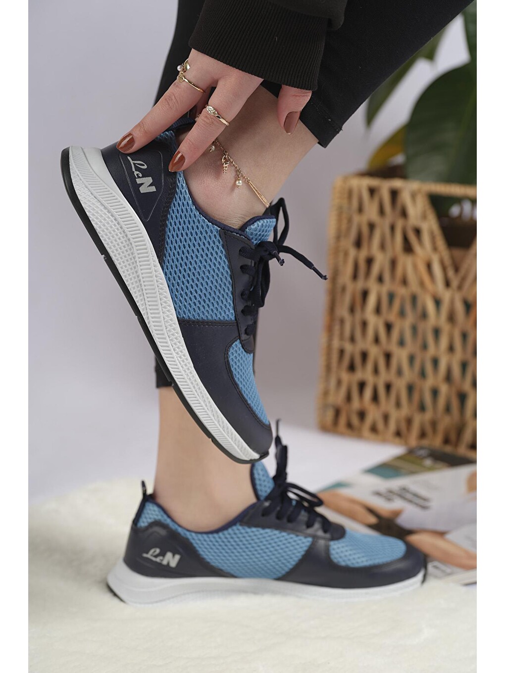 Mavi Laya Fileli Hafif Rahat Taban Kadın Sneaker