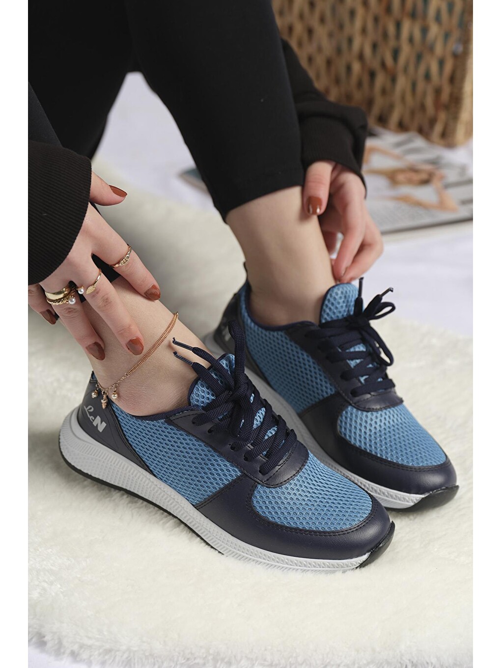 Mavi Laya Fileli Hafif Rahat Taban Kadın Sneaker-1