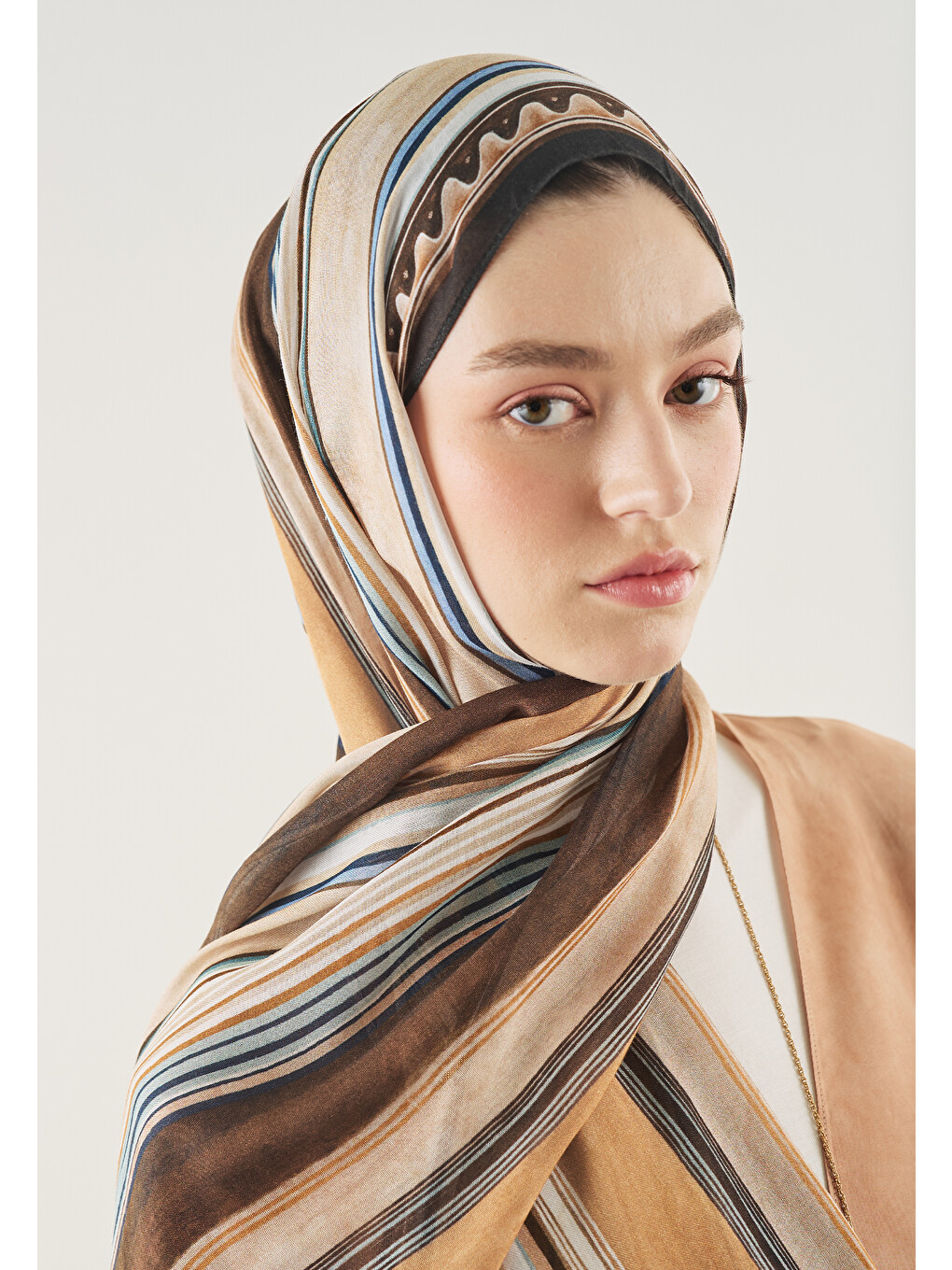 Kahverengi Line Harmony Desen Soft Viskon Şal Acı Kahve-1