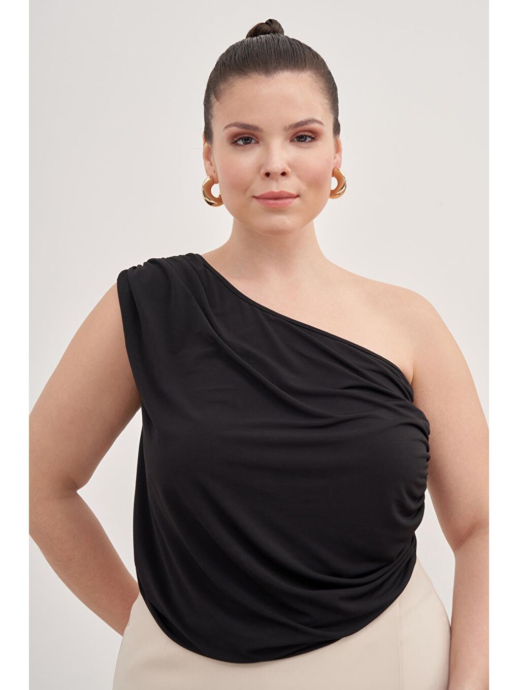 Siyah Tek Omuz Drapeli Top-3