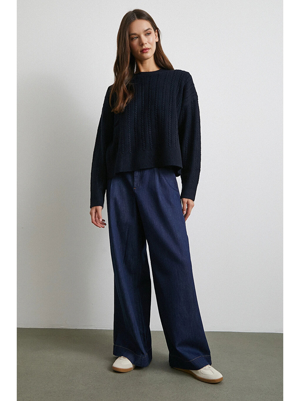 Yüksek Bel Geniş Paça Jean Lacivert-2