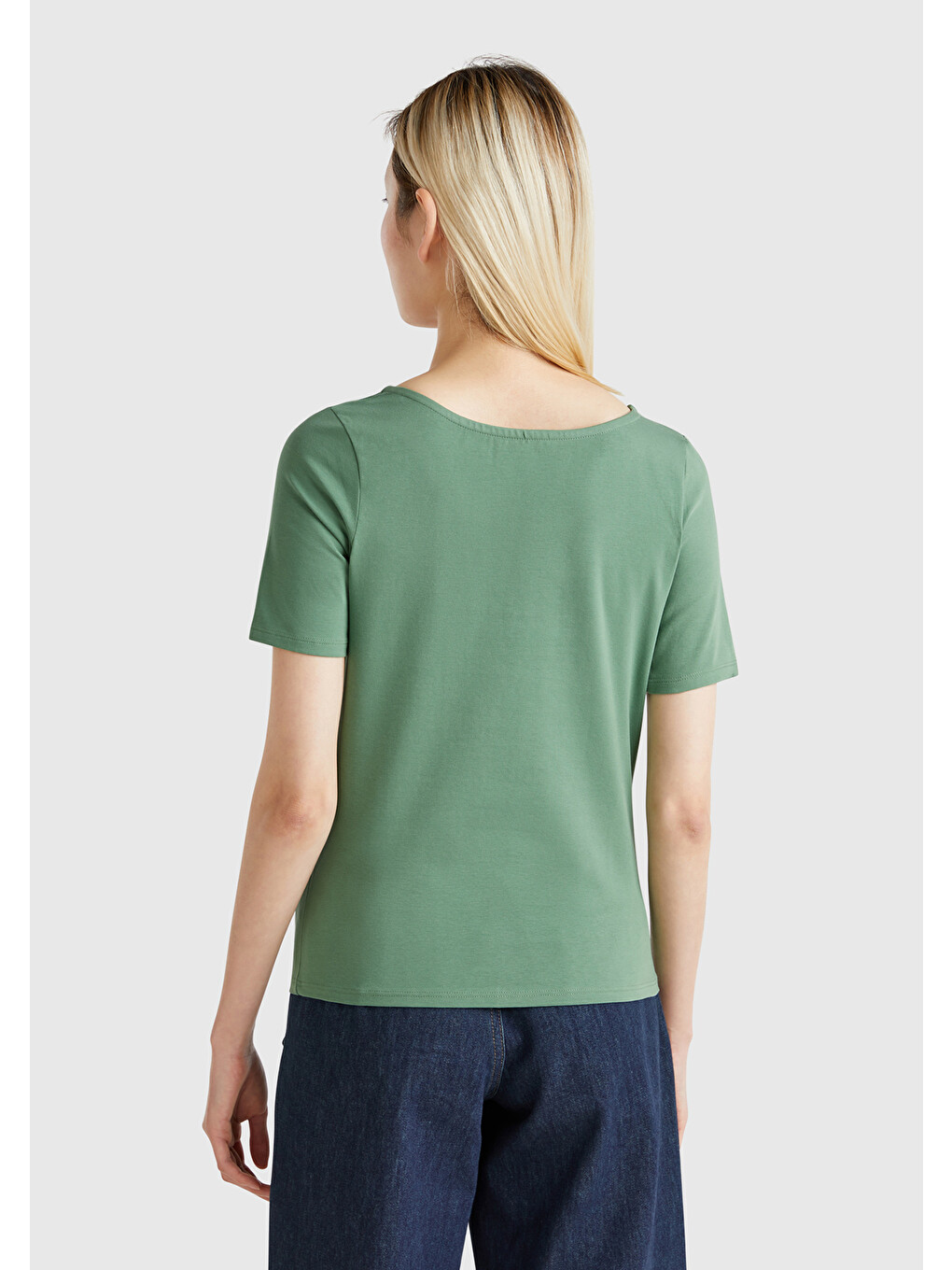 Kadın Yeşil Pamuk Karışımlı Örme Slim Fit Geniş Yaka T-shirt-2