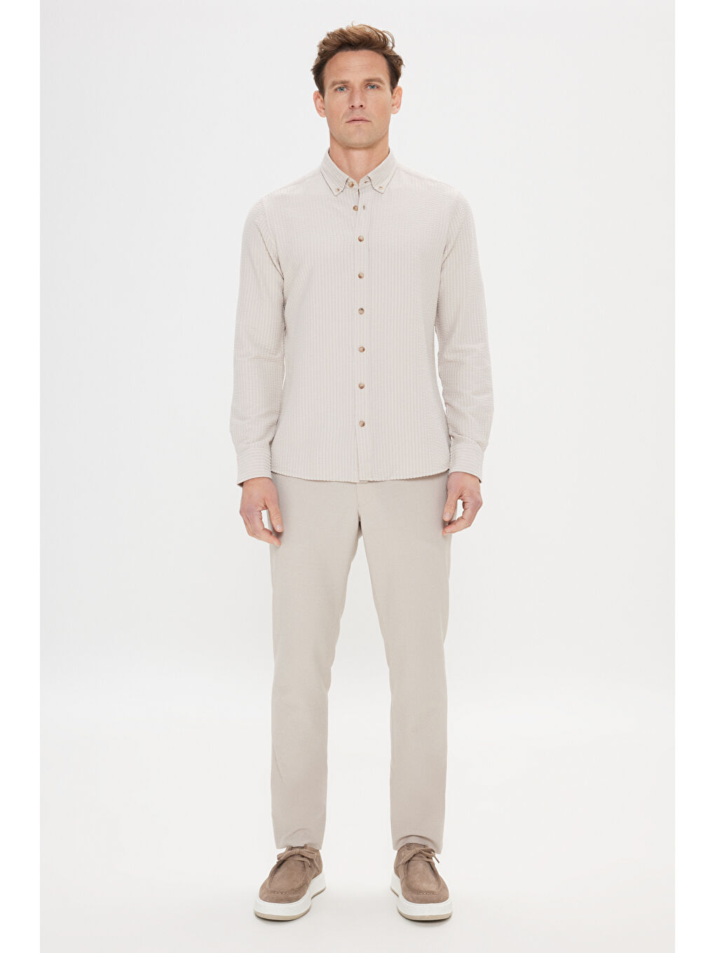 Erkek Bej Pamuklu Slim Fit Dar Kesim Düğmeli Yaka Gofre Desenli Gömlek-1
