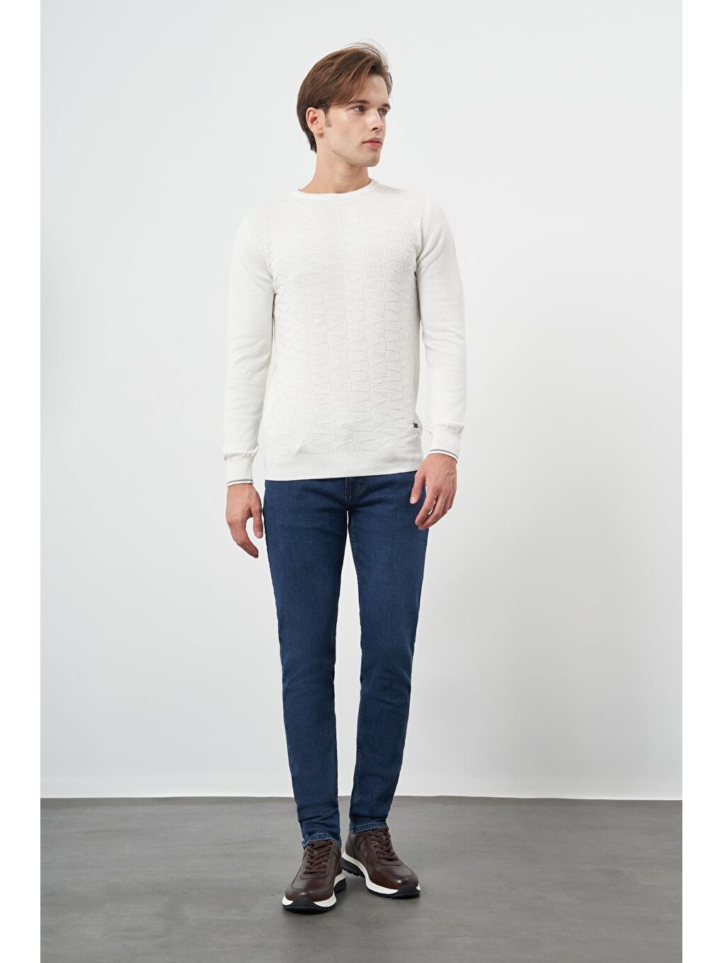 Kahverengi Açık Krem Uzun Kol Kendinden Desenli Örme Bisiklet Yaka Classic Slim Fit Triko 1012245200-1