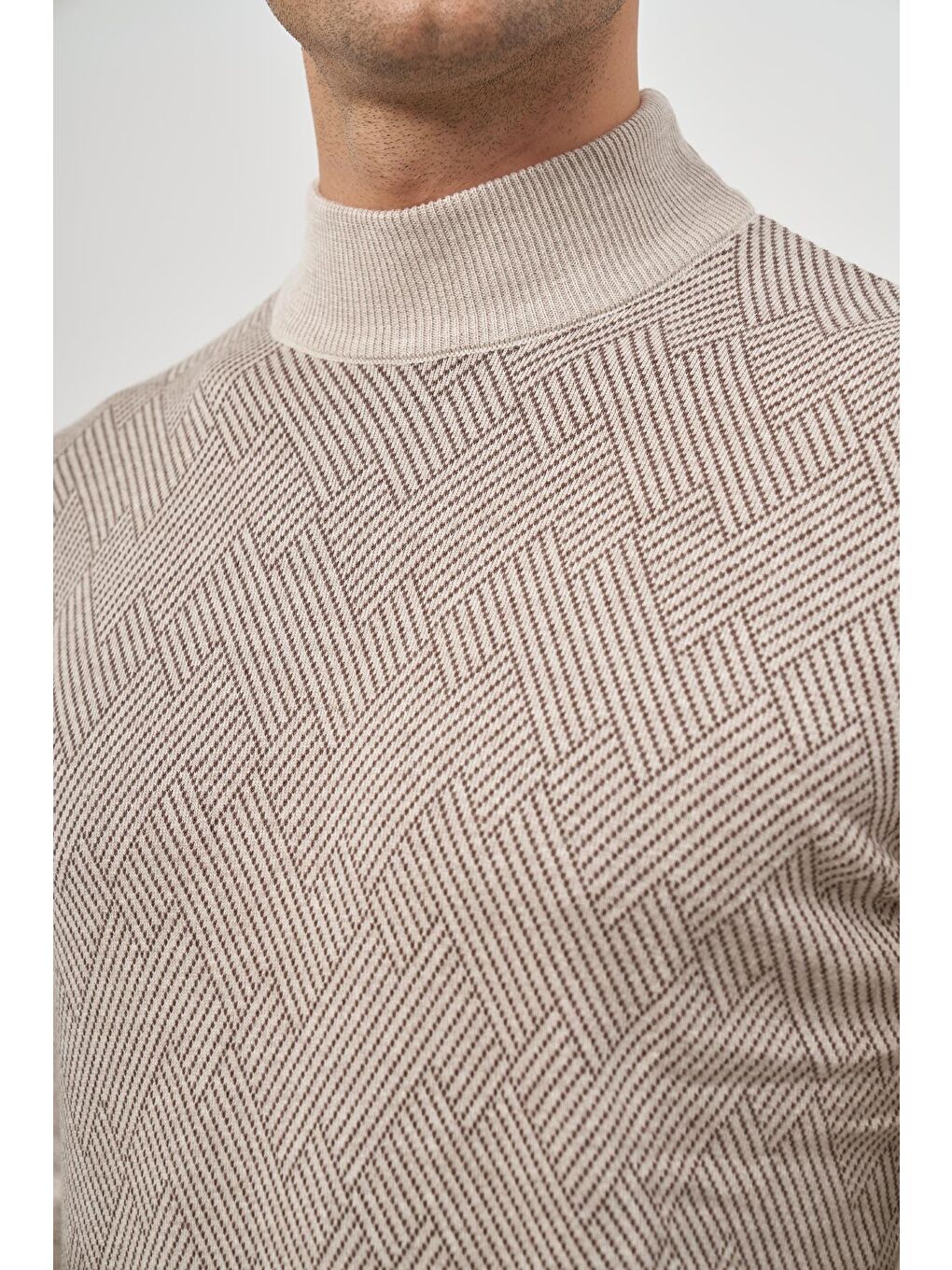 Bej Uzun Kol Kendinden Düz Örme Yarım Balıkçı Yaka Classic Comfort Fit Triko 1012245159-5