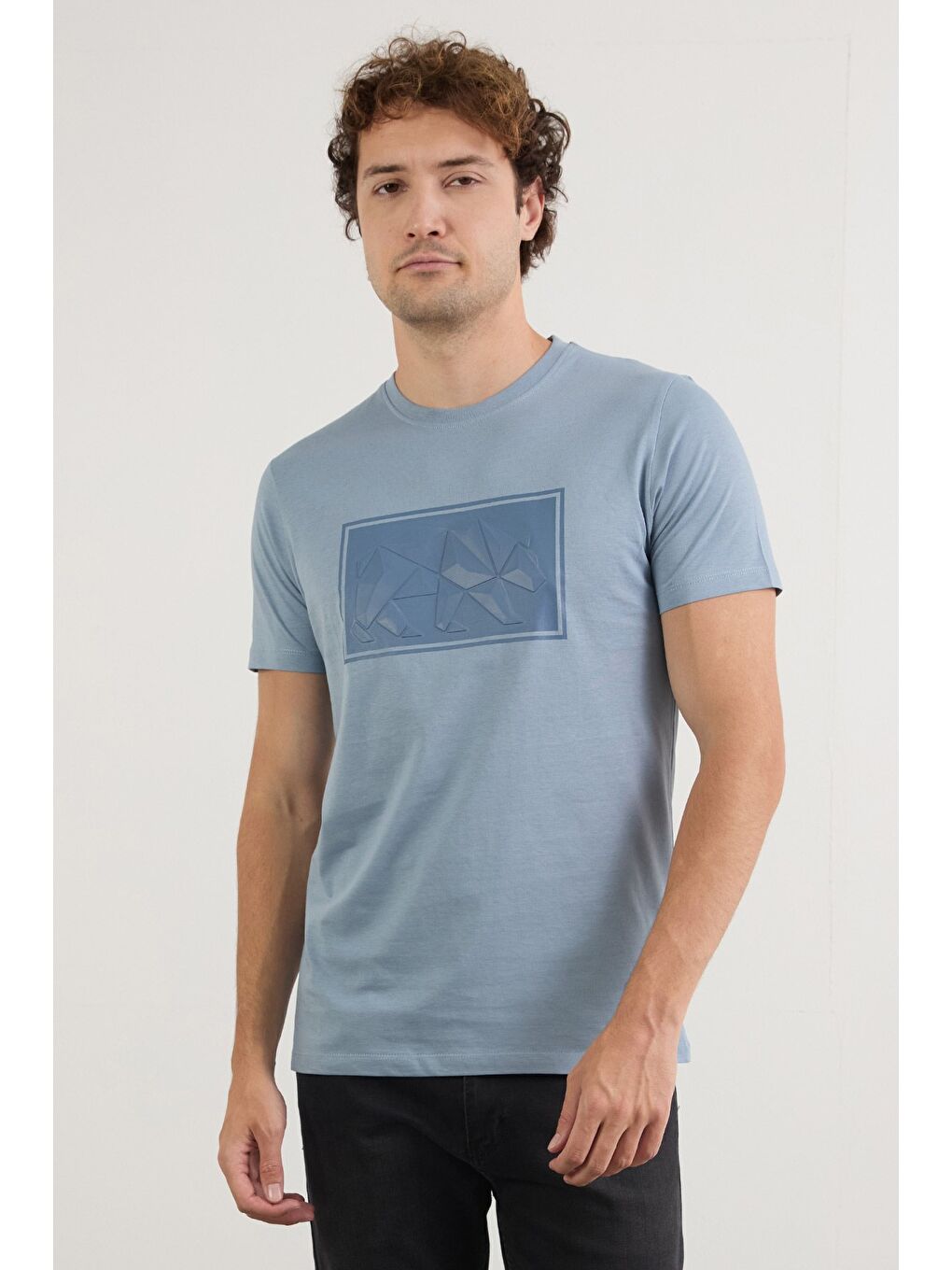 Mavi Kutup Ayısı Kabartma Baskılı Tişört