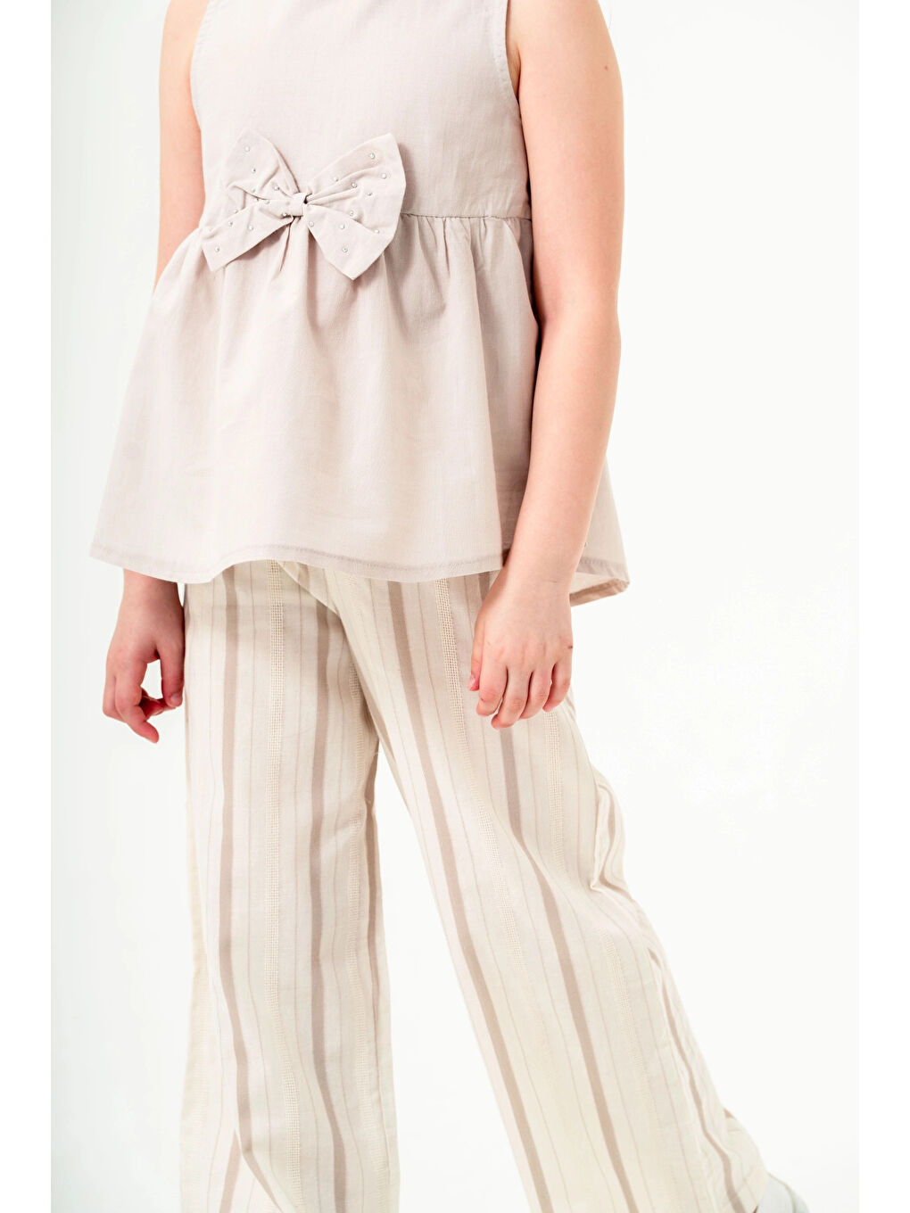 Bej Kurdela Detaylı Kız Çocuk Takım 3834-4