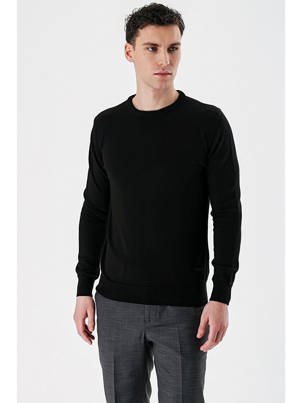 Siyah Bisiklet Yaka Örme Pamuklu Comfort Fit Rahat Kesim Triko Kazak 1012235206