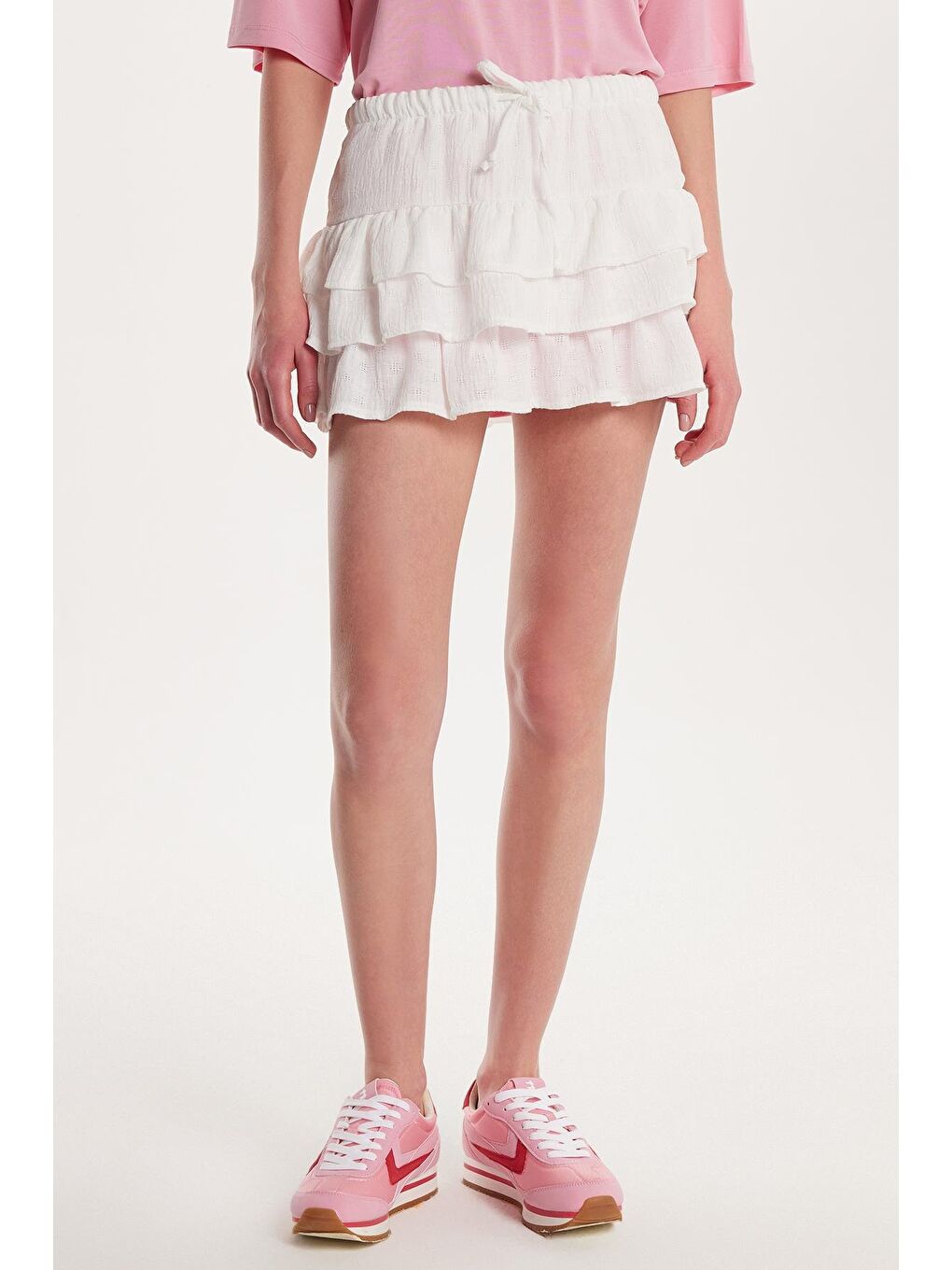 Kadın Standart Fit Bağcıklı Pileli Desenli Ekru Mini Etek