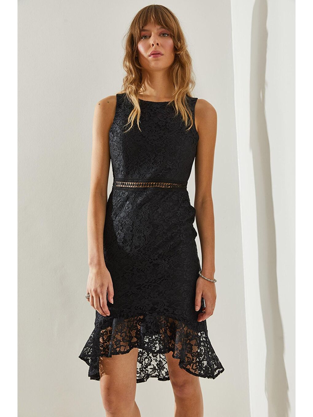 Siyah Kadın Dantelli Fisto Detaylı Astarlı Abiye  Elbise-4