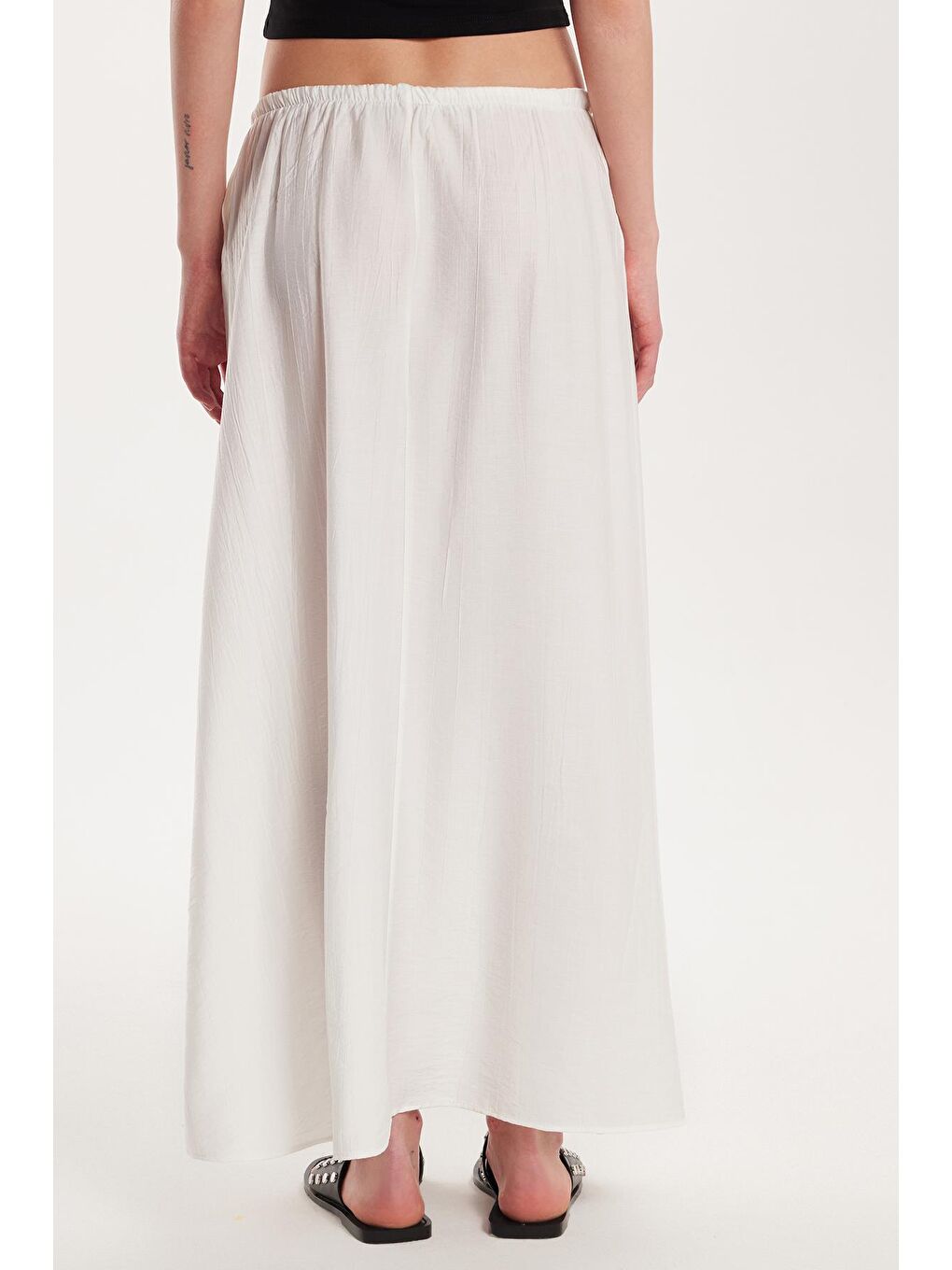 Kadın Standart Fit Beli Lastikli Bağlamalı Ekru Etek-4