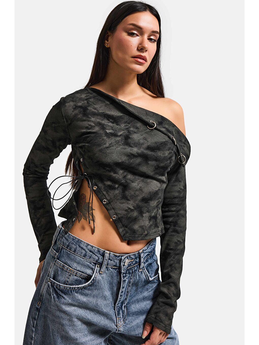 Kadın Siyah w5 Asimetrik Kesim Tek Omuz Açık Özel Tasarım Crop Top-5