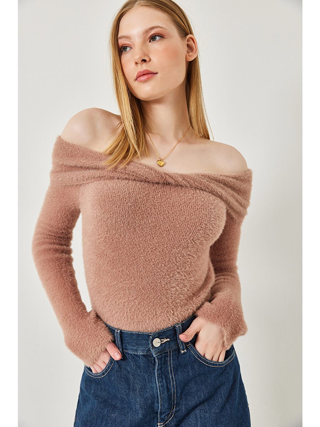 Kahverengi Kadın Yaka Detaylı Yumoş Triko Kazak-2