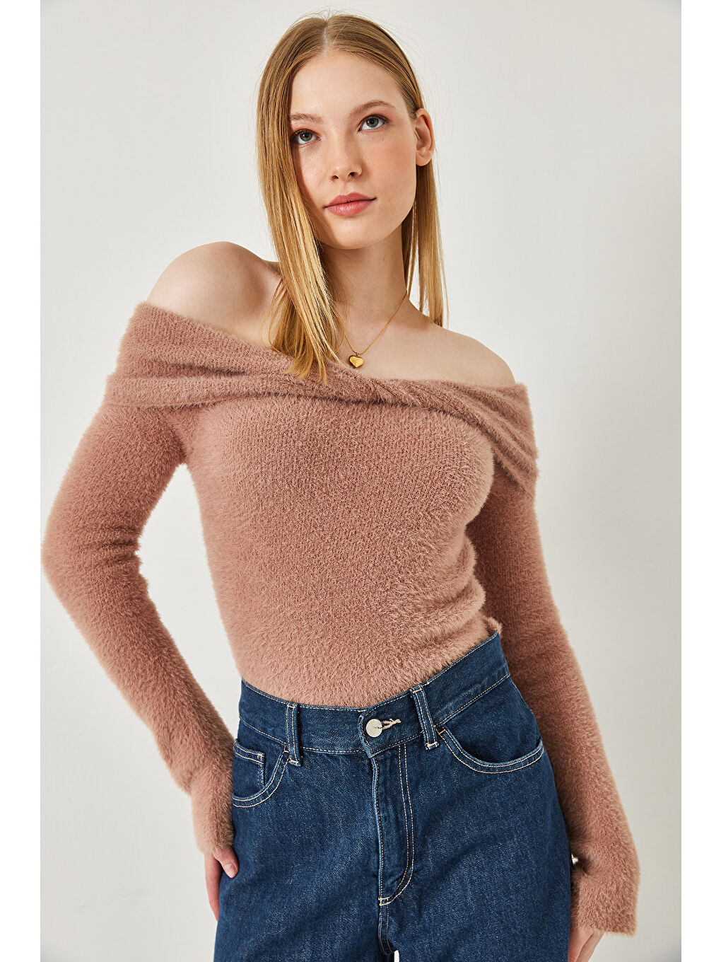 Kahverengi Kadın Yaka Detaylı Yumoş Triko Kazak-4