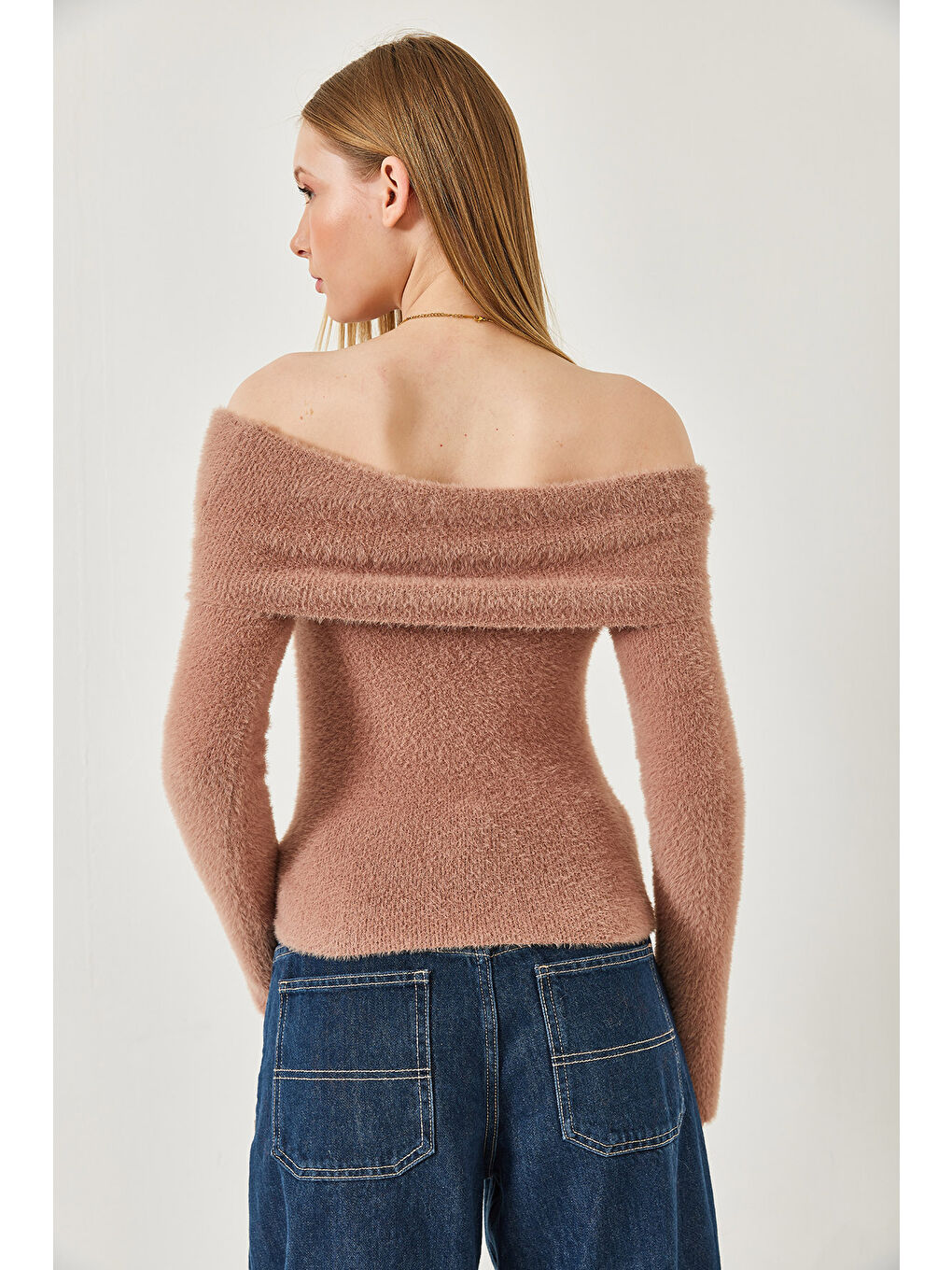 Kahverengi Kadın Yaka Detaylı Yumoş Triko Kazak-6