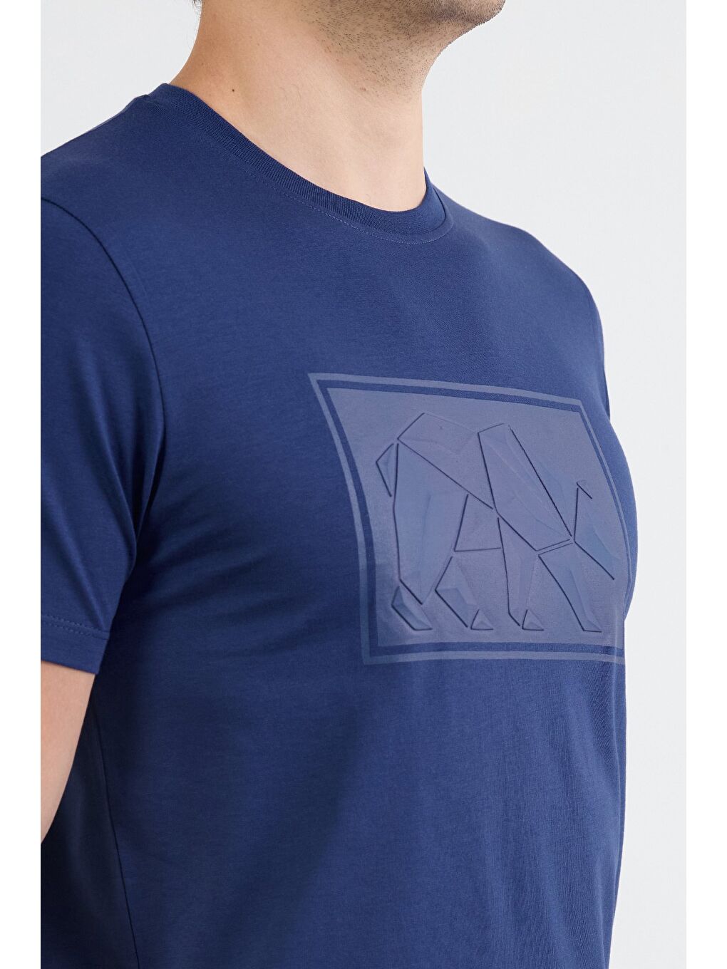 Lacivert Kutup Ayısı Kabartma Baskılı Tişört-4