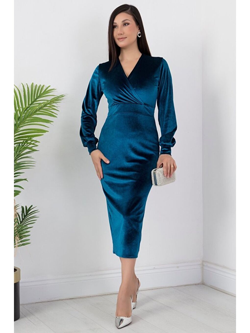 Mavi Kadın Kadife Kumaş Manşetli V Yaka Kalem Elbise-3
