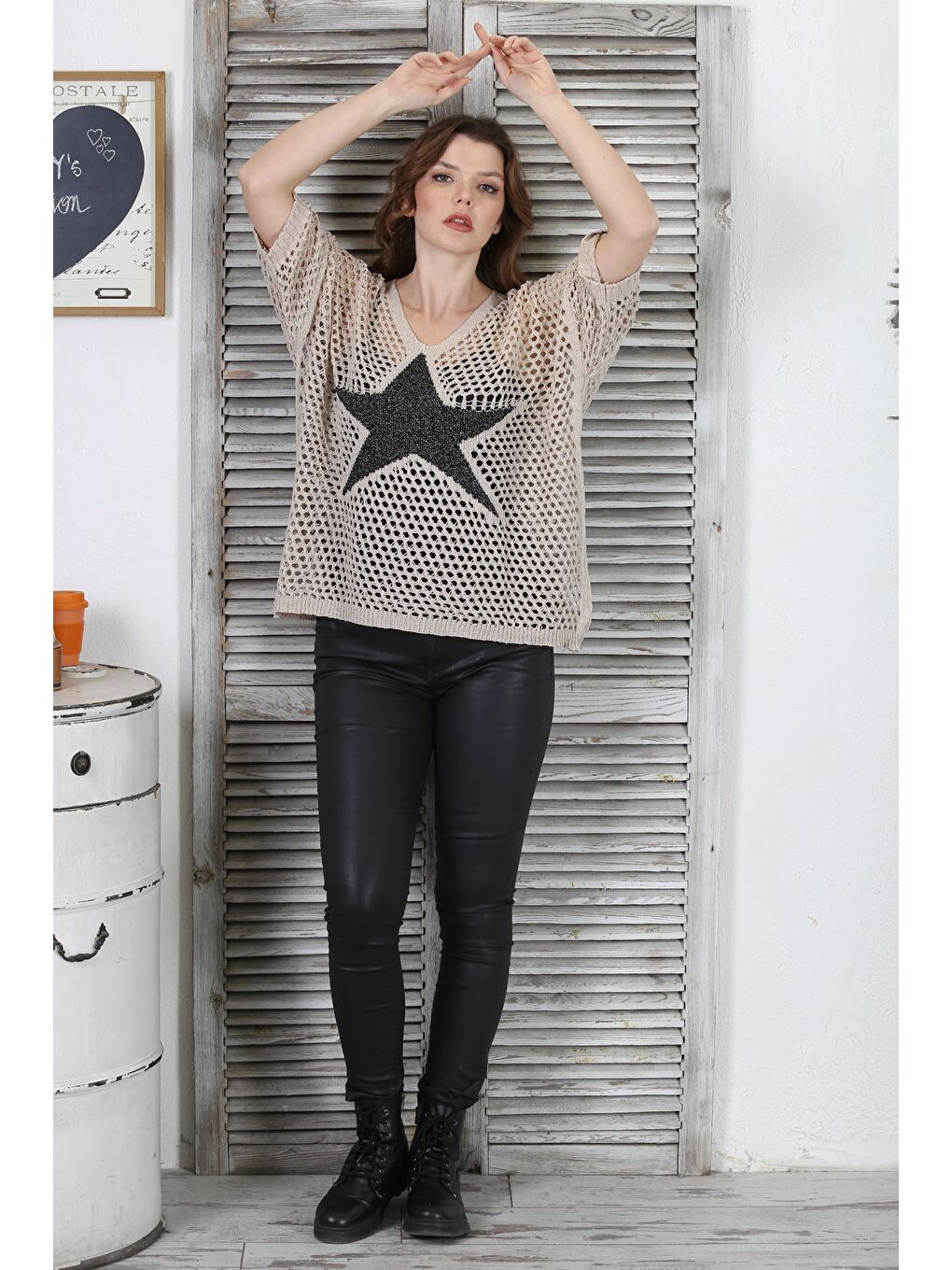 İtalyan Bej 3/4 Kol Simli Yıldız Desenli File Casual Triko Bluz 62 72-5