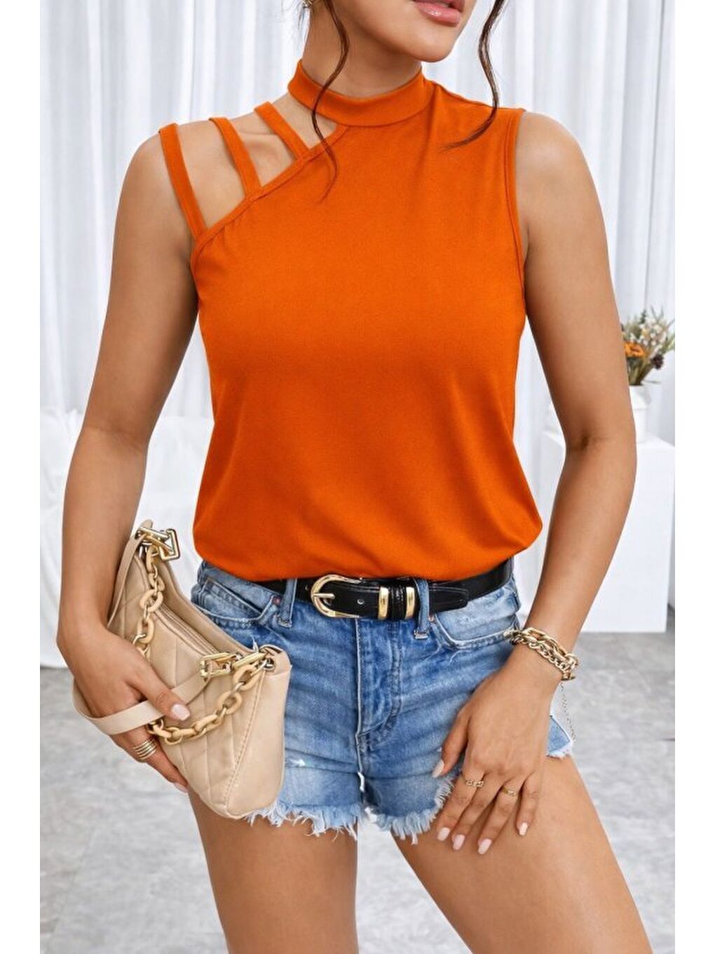 Turuncu Kadın Omuzdan şerit Detaylı Yarı Balıkçı Yaka Viskon Bluz