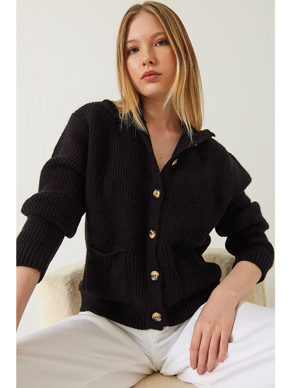 Siyah Kadın Selanik Örgü Cepli Triko Hırka