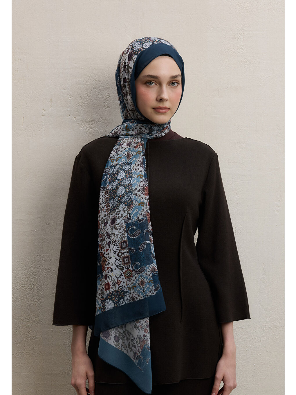 Ethnıc Fıgure Desen İpek Krep Şal Petrol-3