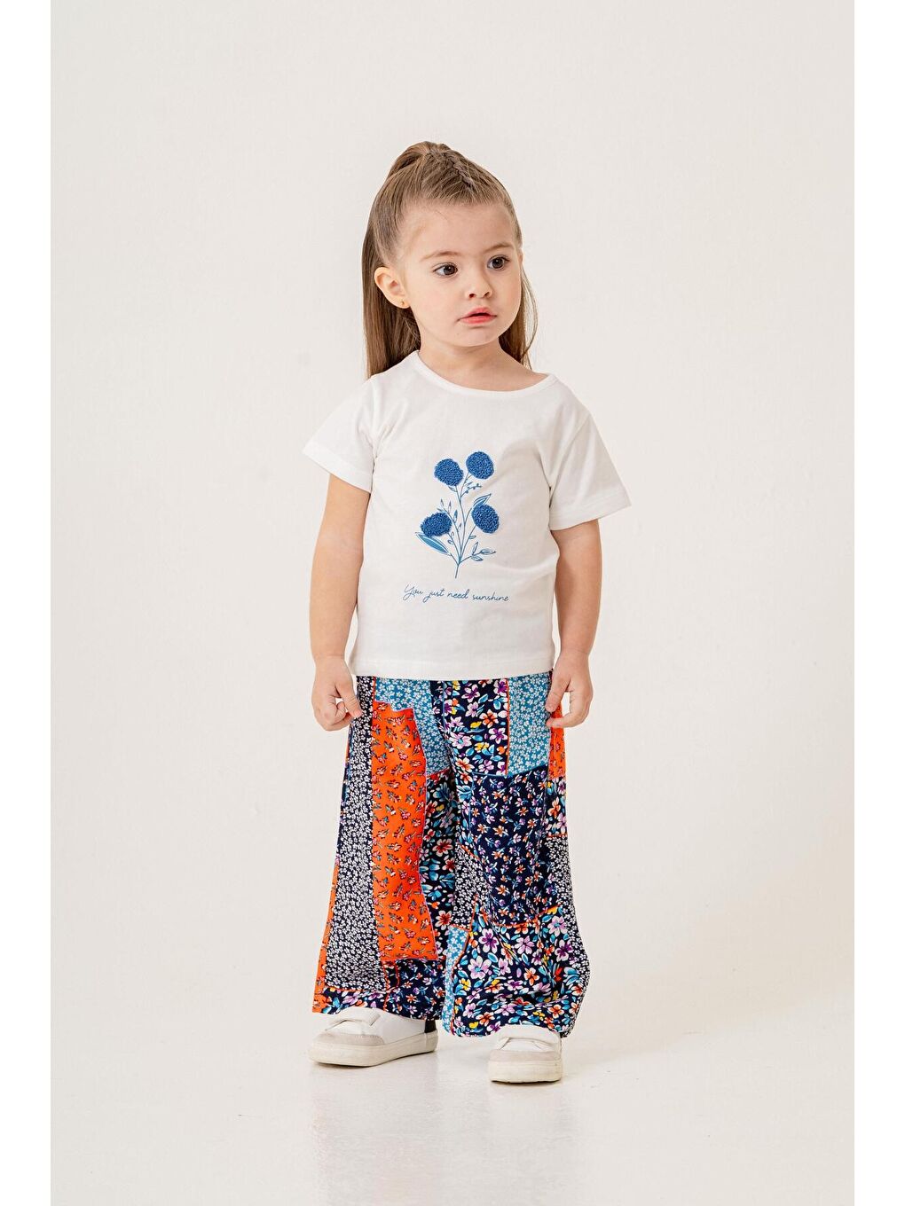 Mavi Tatlı Çiçek Desenli Oversize Rahat Kesim Kız Bebek Takımı-2