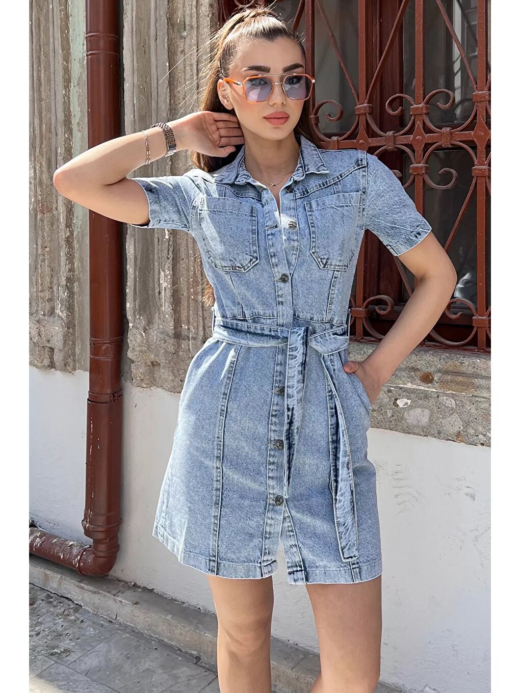 Mavi Çift Cepli Bel Kuşak Detaylı Jean Elbise