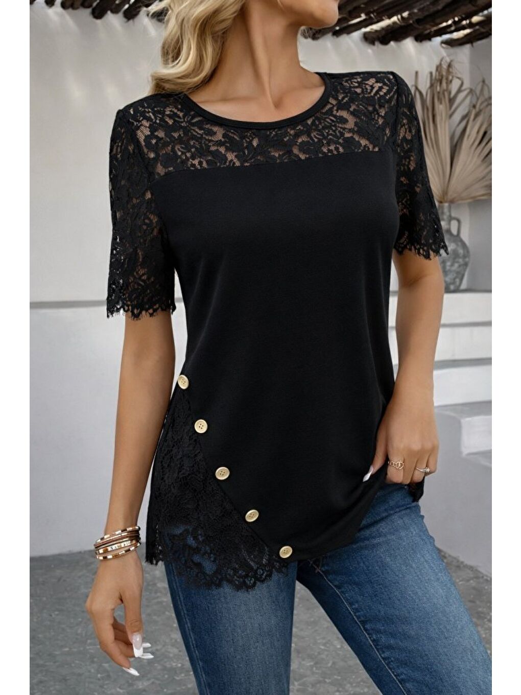 Siyah Kadın Kısa Kollu Dantel Detaylı Yandan Düğmeli Waffle Bluz-2