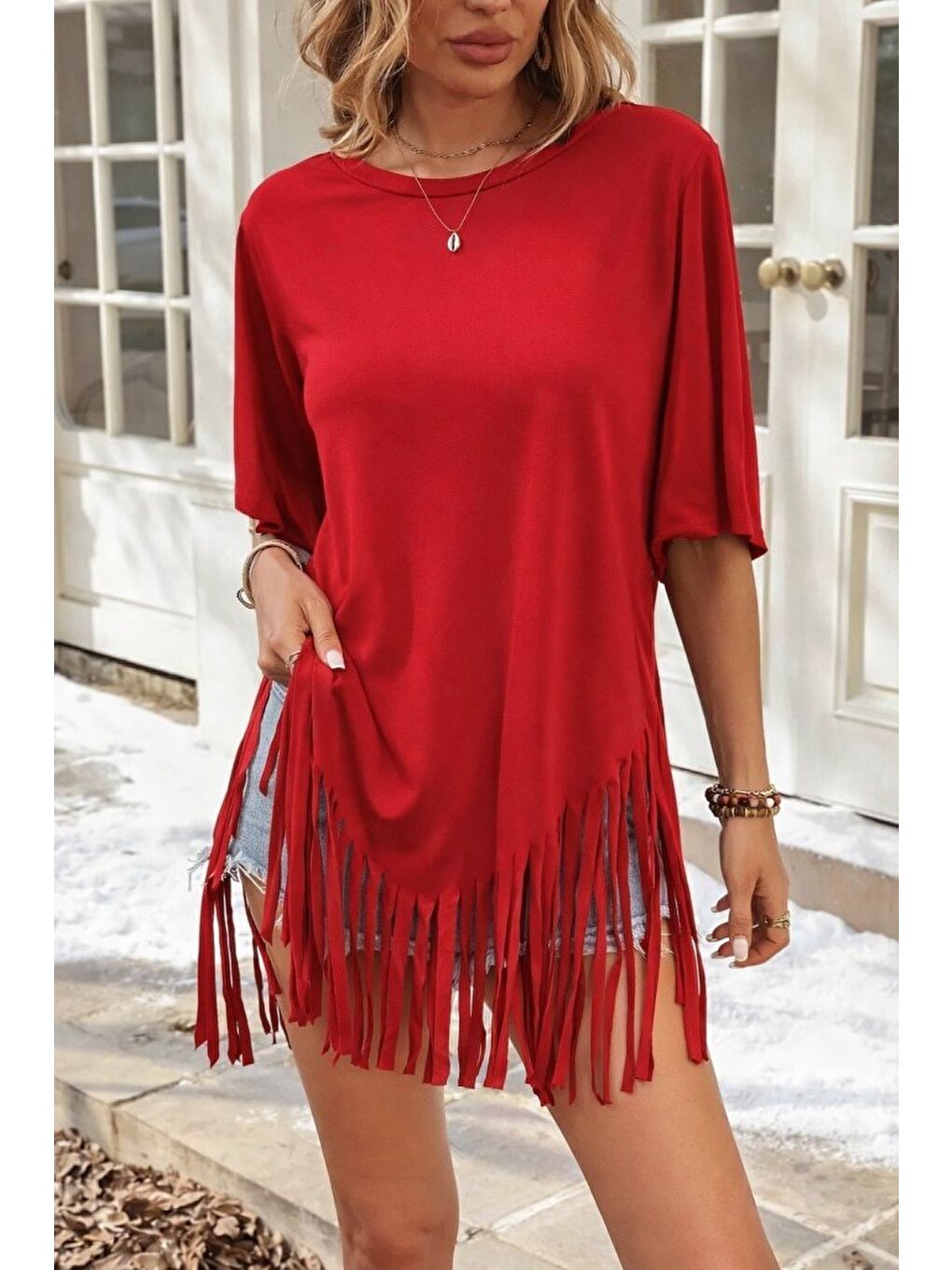 Kırmızı Kadın Kısa Kollu Bisiklet Yaka Püsküllü Viskon Bluz-3