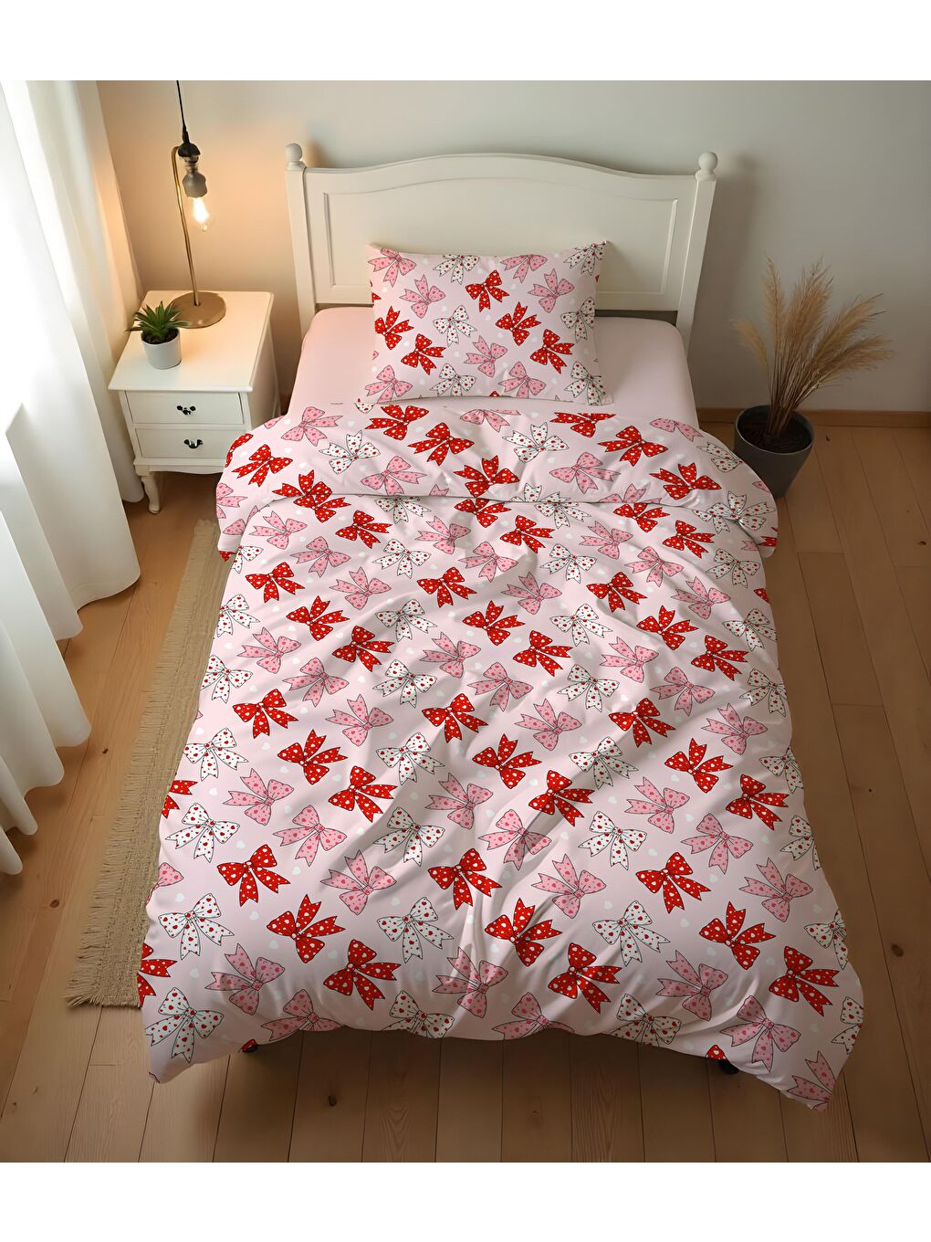 Karışık Çift Taraflı Fiyonk Desenli - Baskılı Tek Kişilik Nevresim Takımı