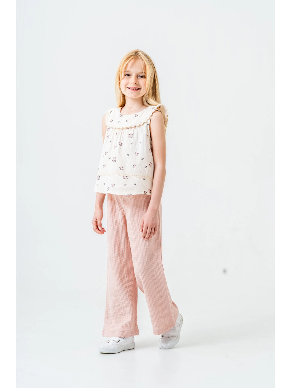 Pembe Çiçek Desenli Kız Çocuk Müslin Takım 3828-2