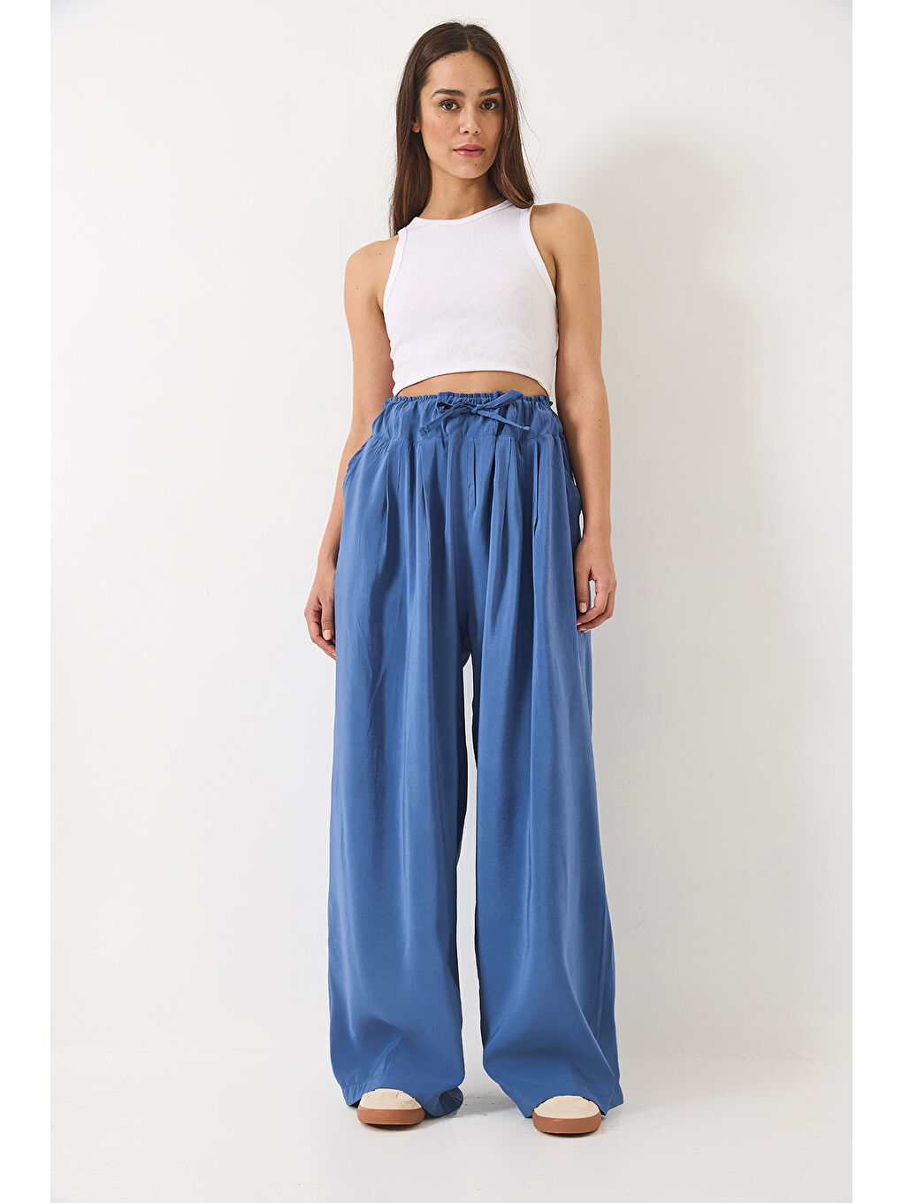 İndigo Kadın Yüksek Bel Geniş Lastikli Oversize Palazzo Pantolon-1