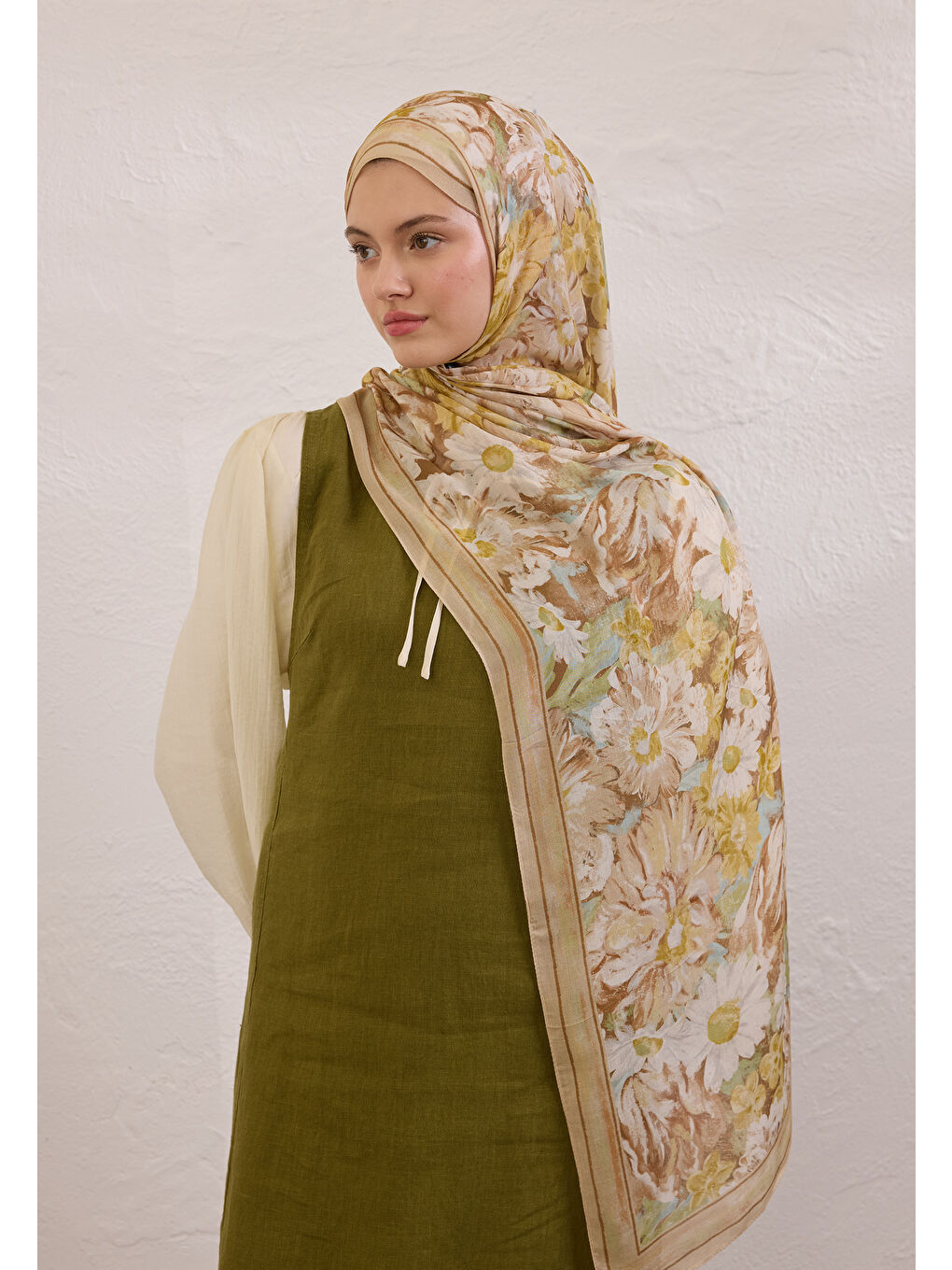 Jasmıne Joy Desen Rami Şal Bej-1