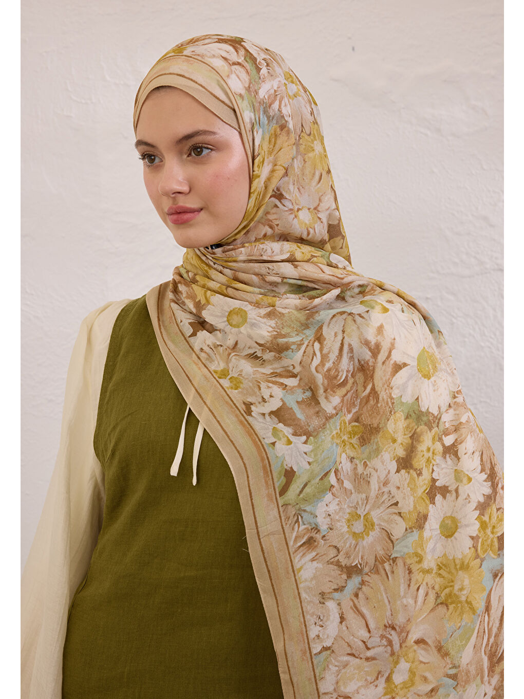 Jasmıne Joy Desen Rami Şal Bej-2