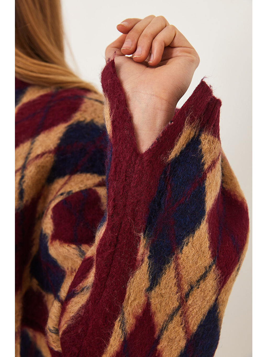 Bordo Kadın Şardonlu Baklavalı Yırtmaçlı Triko Kazak-6