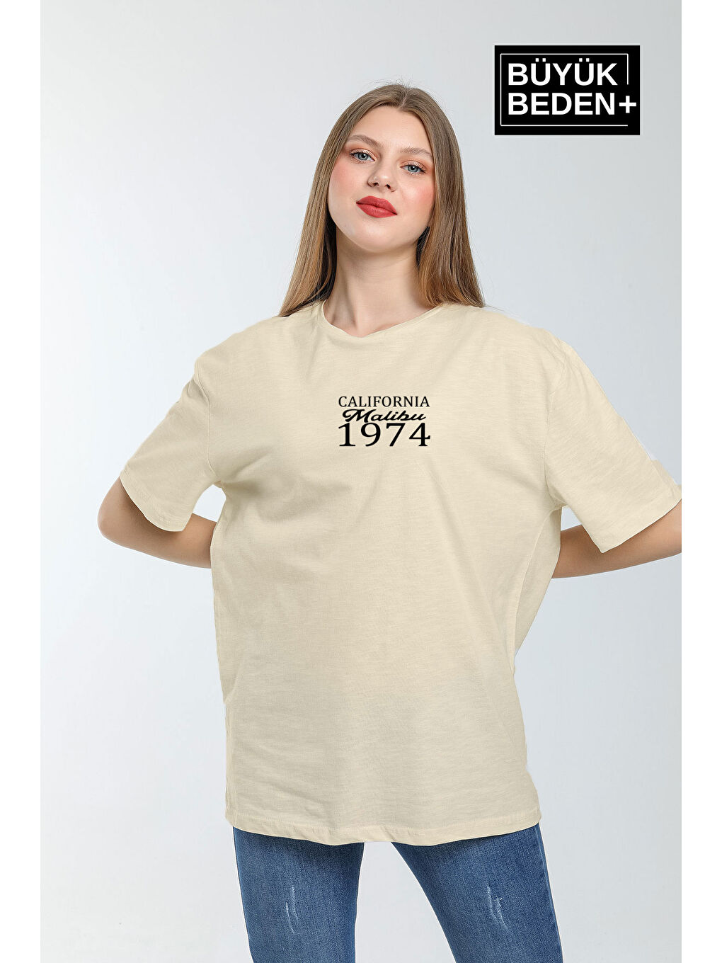 Bej Kadın Büyük Beden California 1974 Baskılı Bisiklet Yaka Tshırt SPR25BTSK06