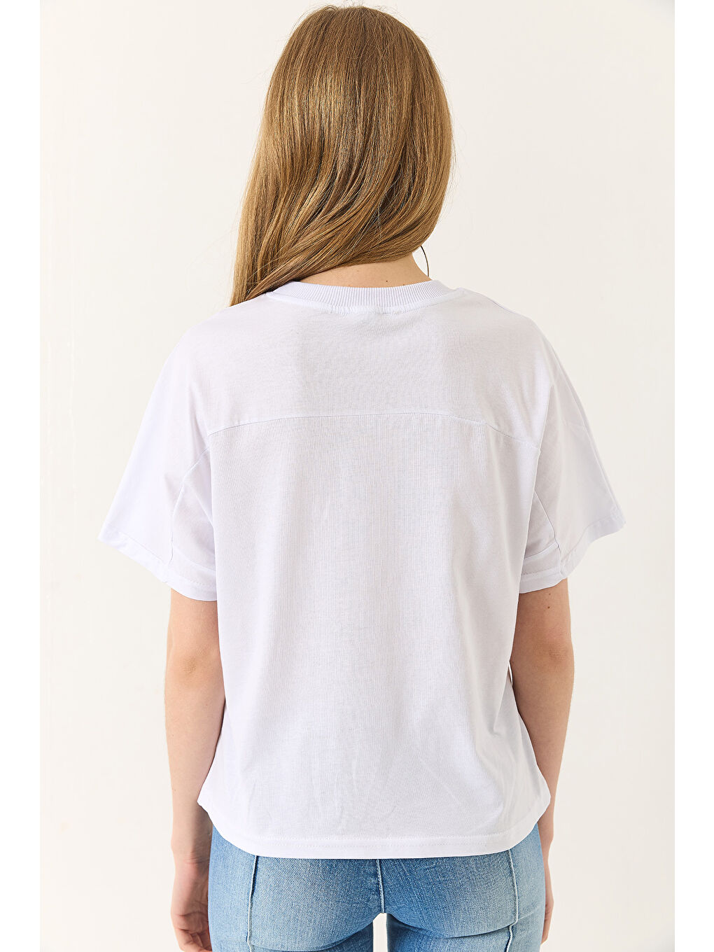 Beyaz Kadın Organik Pamuklu Regular Kalıp Bisiklet Yaka Basic Kısa Kollu T-Shirt-6