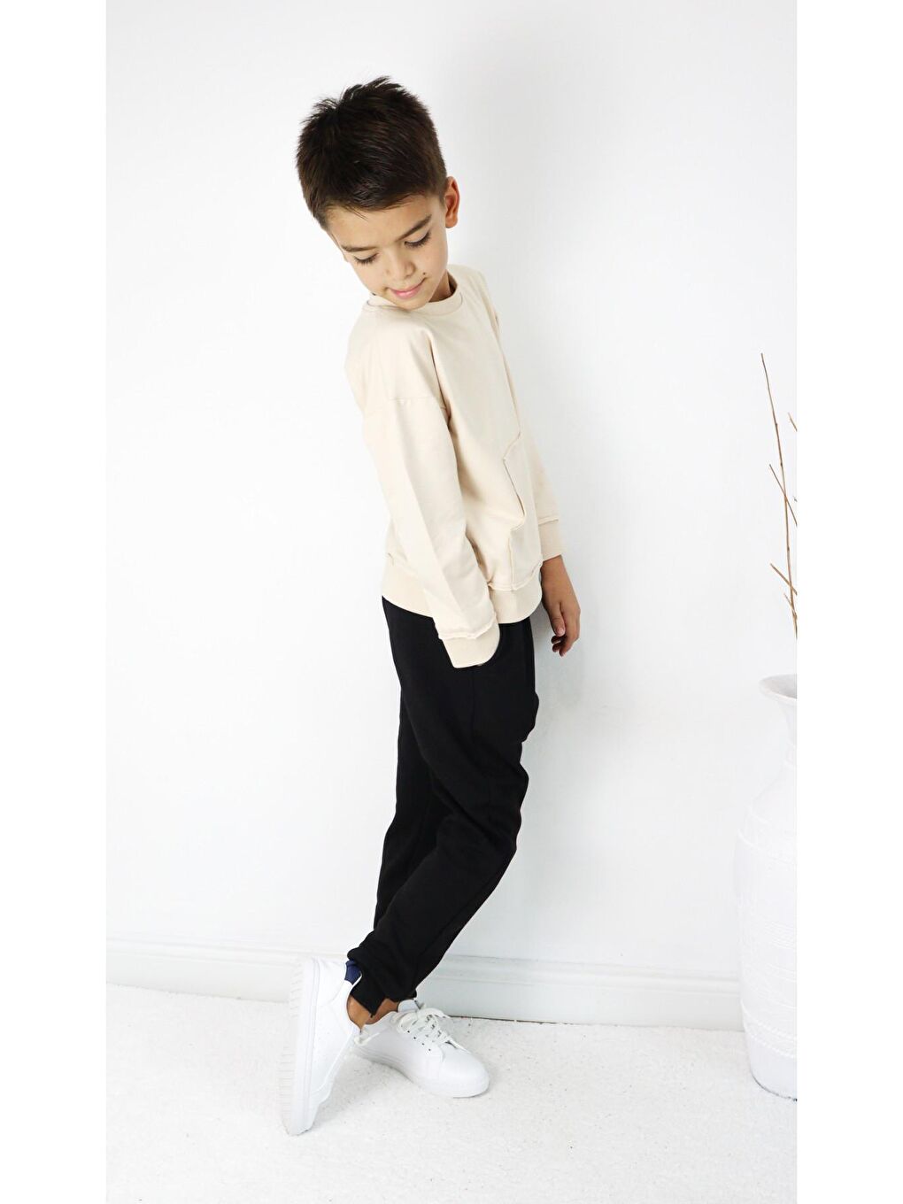 Siyah Erkek Çocuk Diz Yapmaz Kumaş Eşofman Altı-2