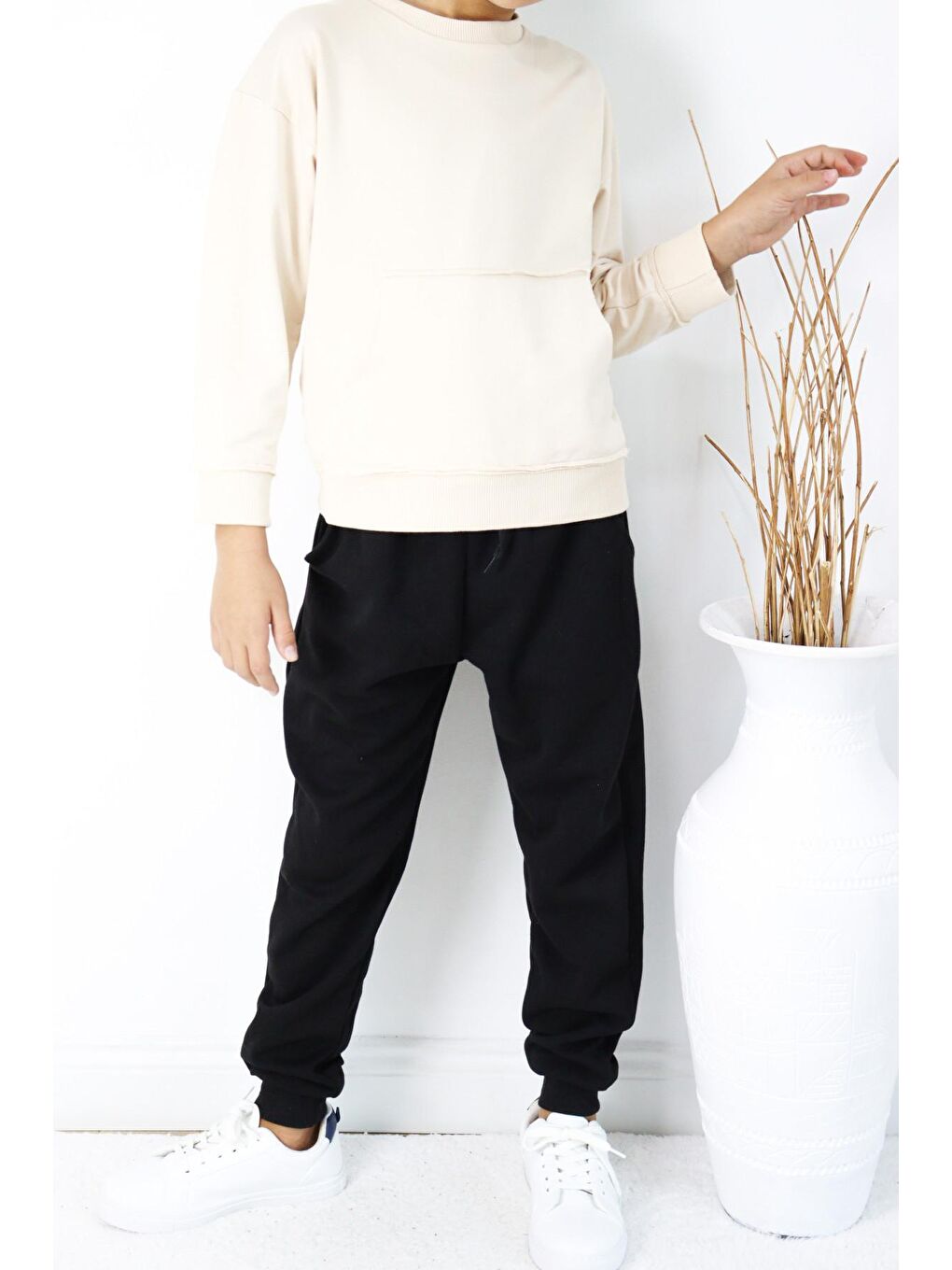 Siyah Erkek Çocuk Diz Yapmaz Kumaş Eşofman Altı-4