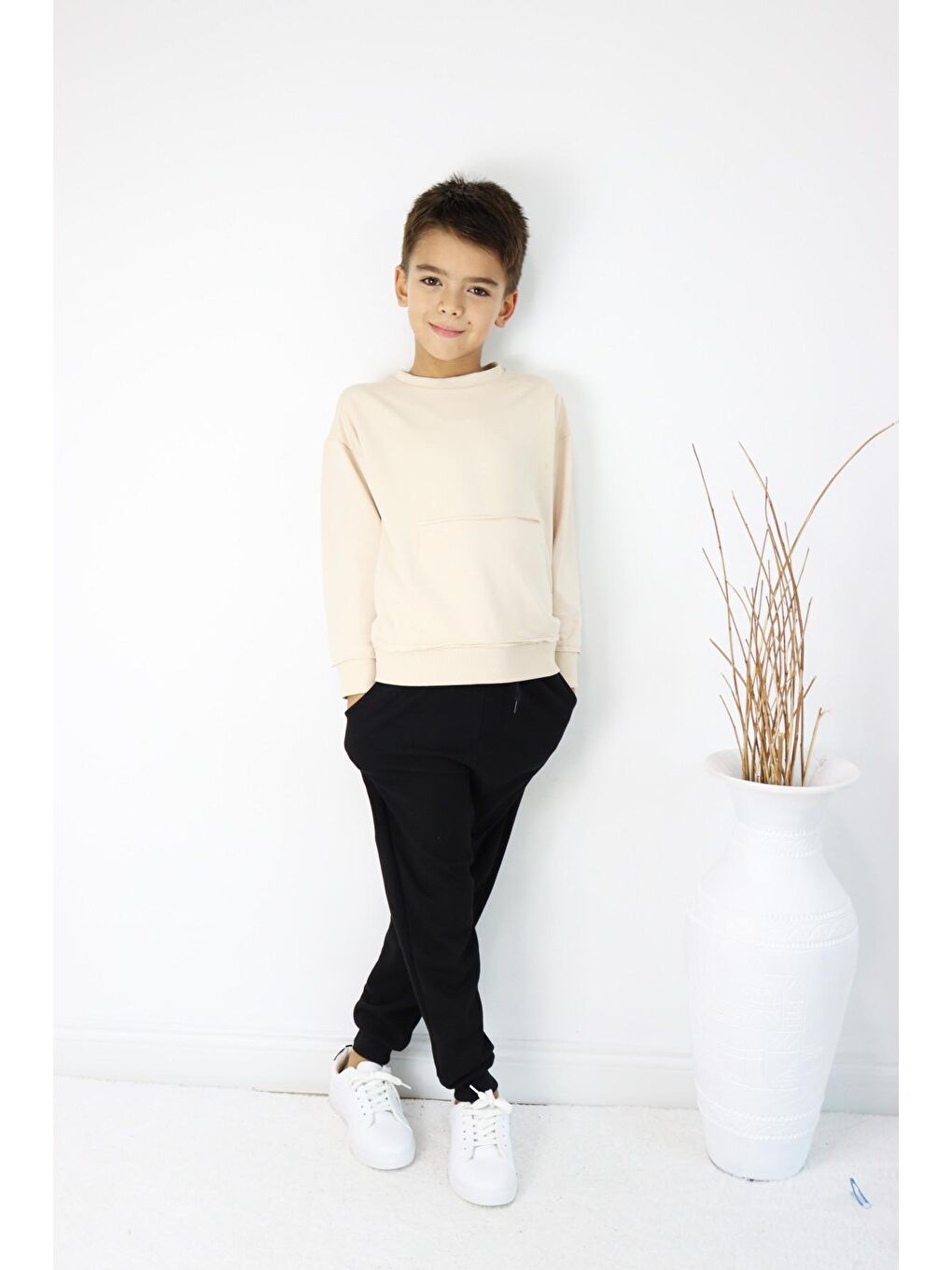 Siyah Erkek Çocuk Diz Yapmaz Kumaş Eşofman Altı-5