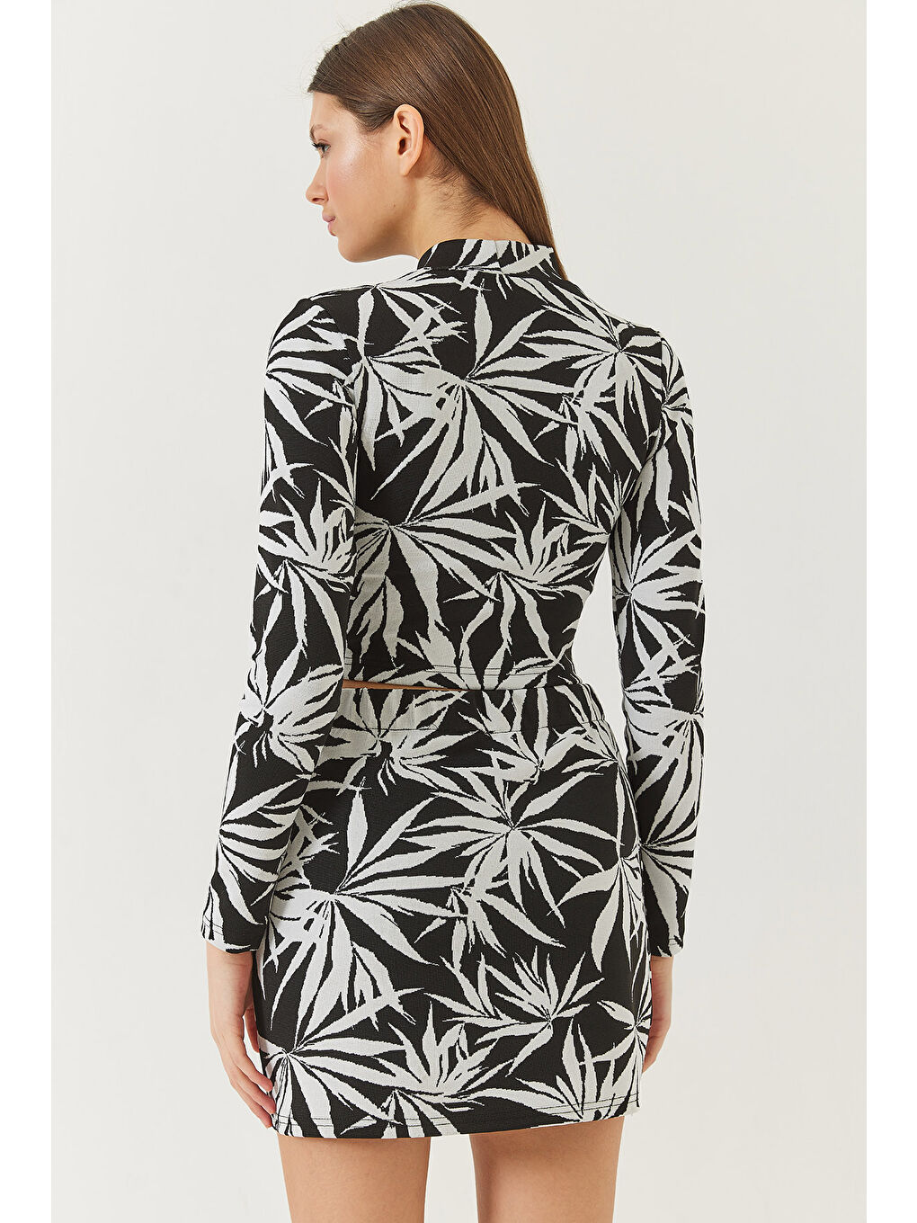 Siyah Kadın Yarım Balıkçı Yaka Uzun Kollu Crop Mini Etekli Alt-Üst Takım-5