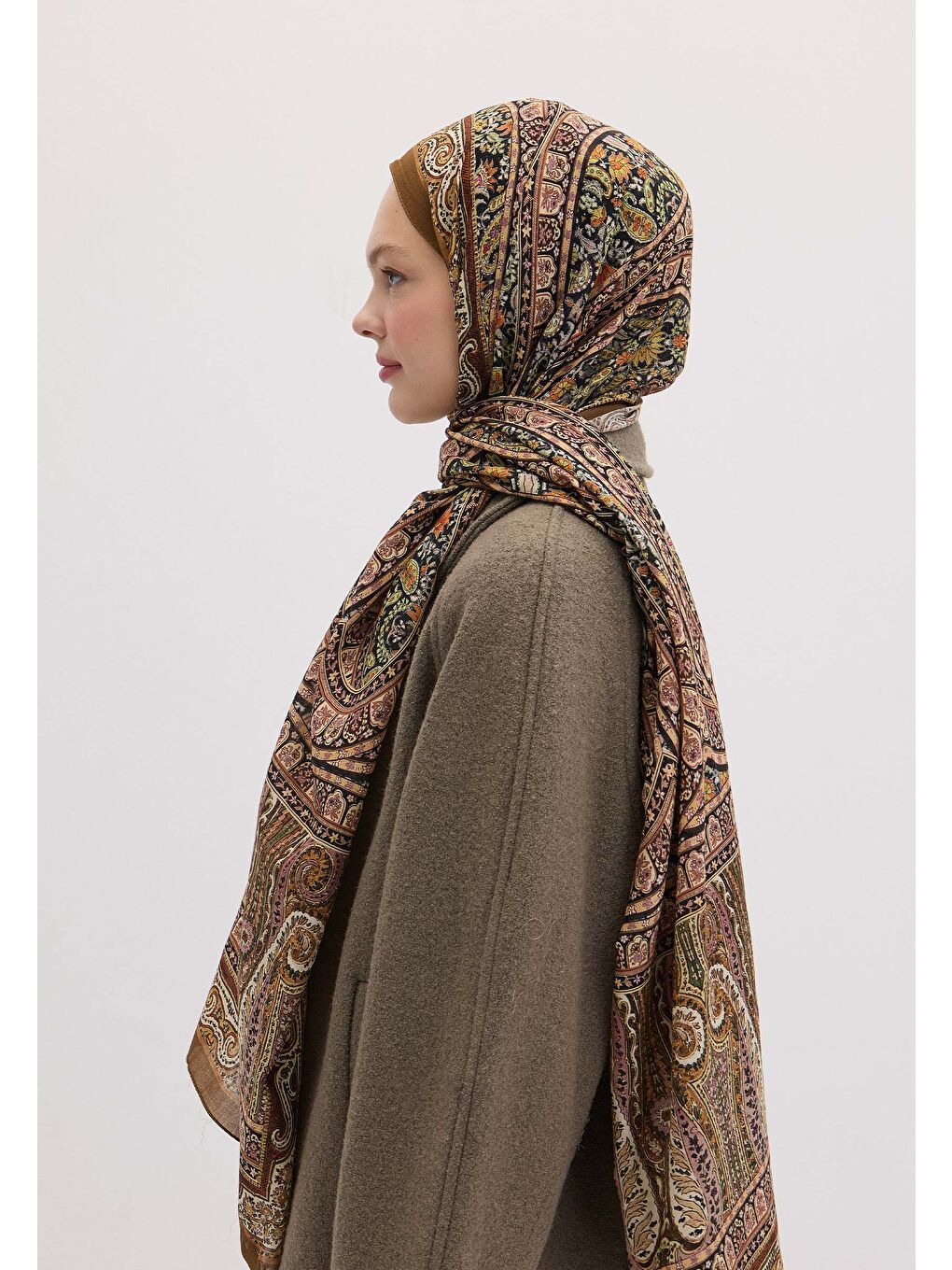 Kahverengi Nordıc Paısley Desen Şal Camel-1