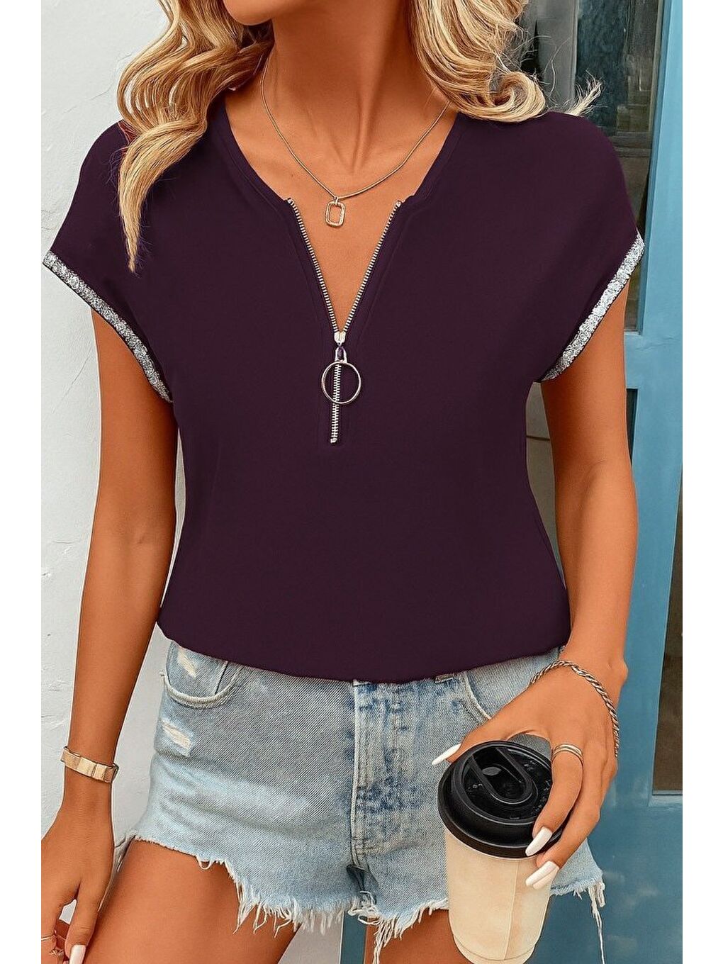 Bordo Kadın Kısa Kollu önden Fermuarlı Kol Ucu ışıltılı Viskon Bluz