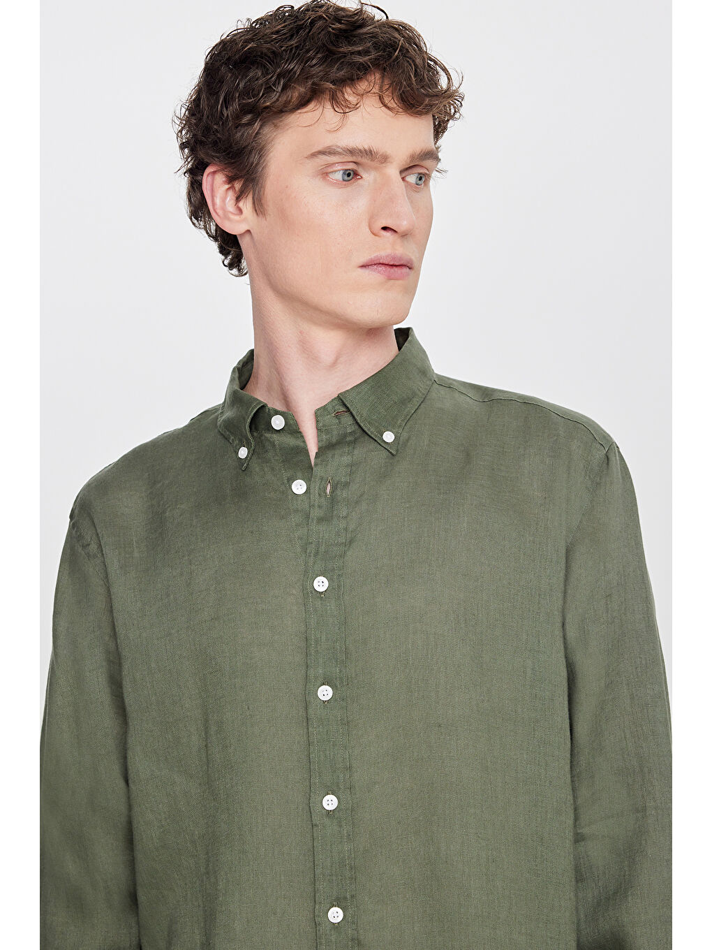 Erkek Haki Comfort Fit Rahat Kesim Düğmeli Yaka Gömlek-3