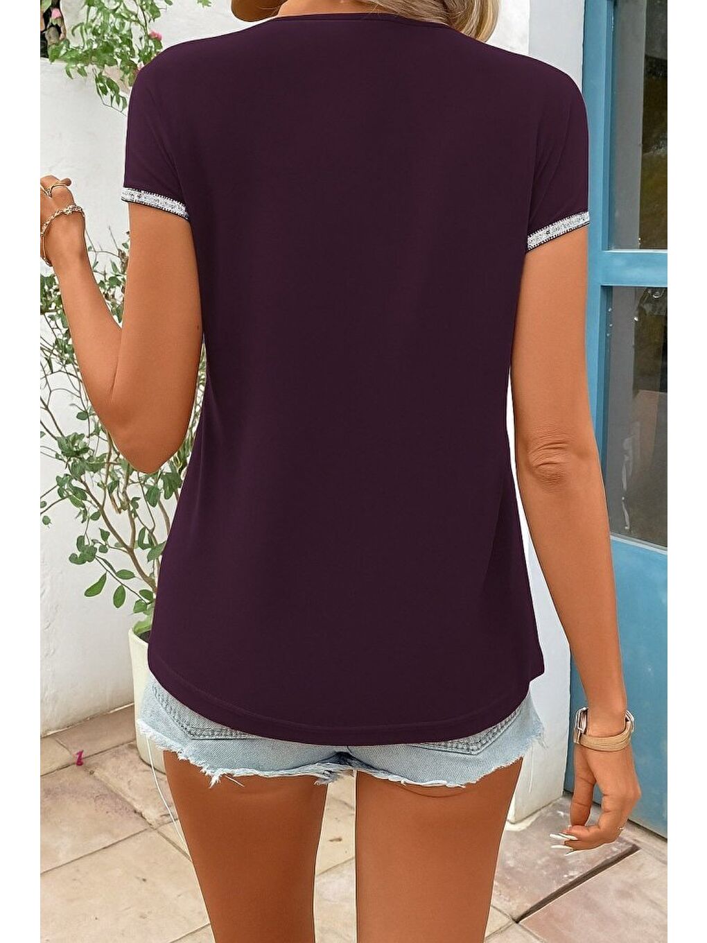 Bordo Kadın Kısa Kollu önden Fermuarlı Kol Ucu ışıltılı Viskon Bluz-2