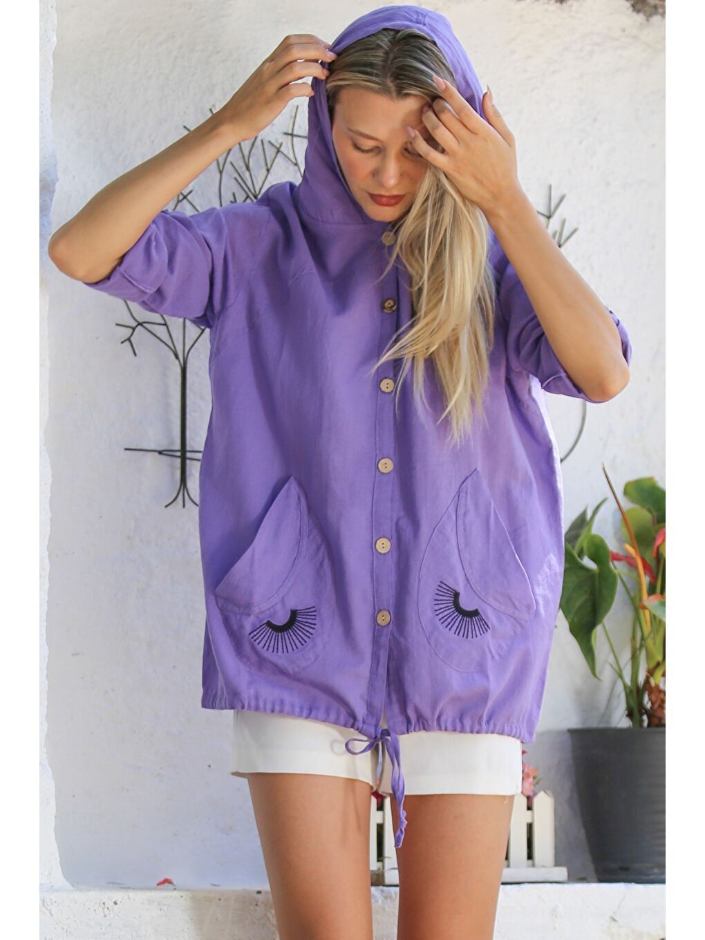 Lila Düğmeli Uzun Kollu Cepli Göz Nakışlı Pamuklu Dokuma Casual Kapüşonlu Ceket-2