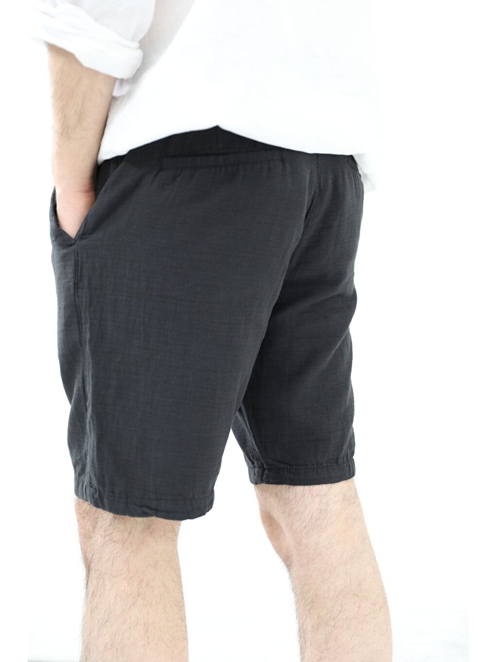 Erkek Siyah Musli Bağcıklı Keten Şort-1