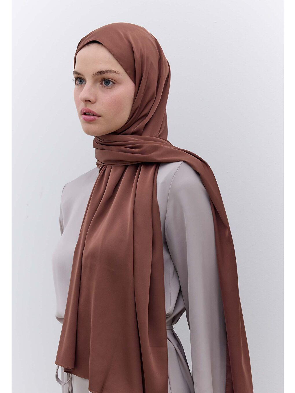 Kahverengi İpeksi Elegance Şal Kahve-2